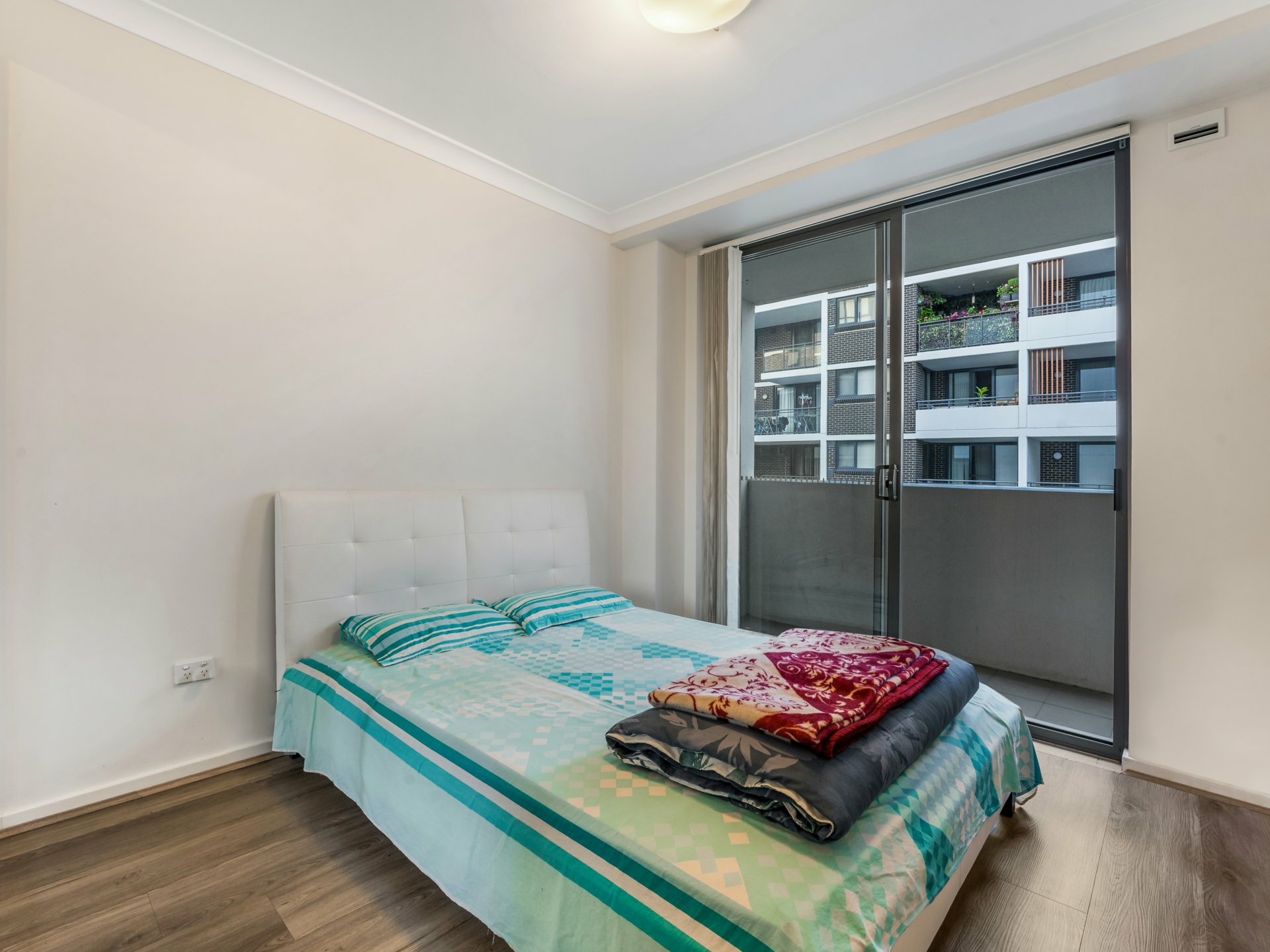 Unit 102/69-73 Elizabeth Drive — photo 11 of 17