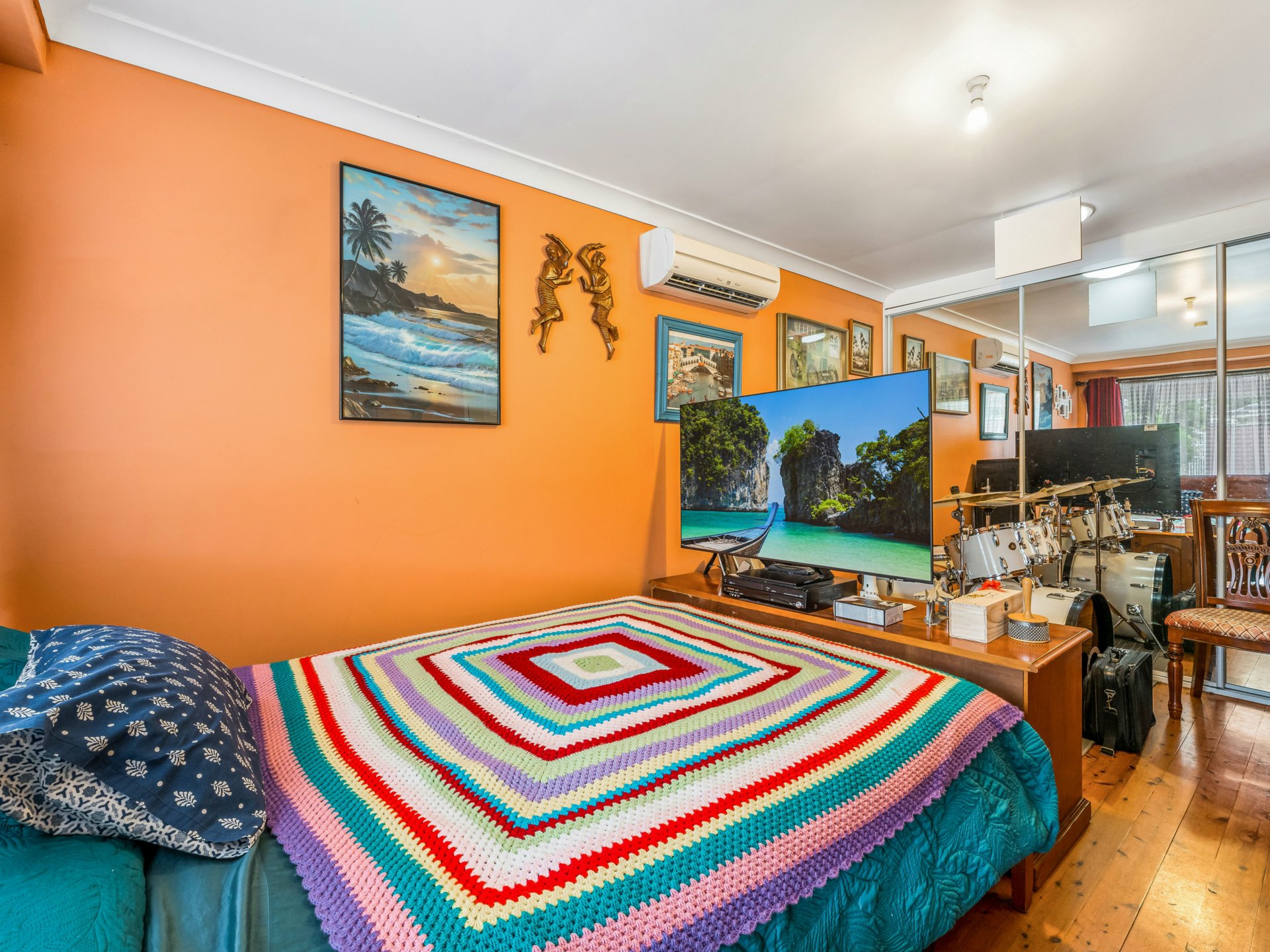 8 Holst Close — photo 8 of 14