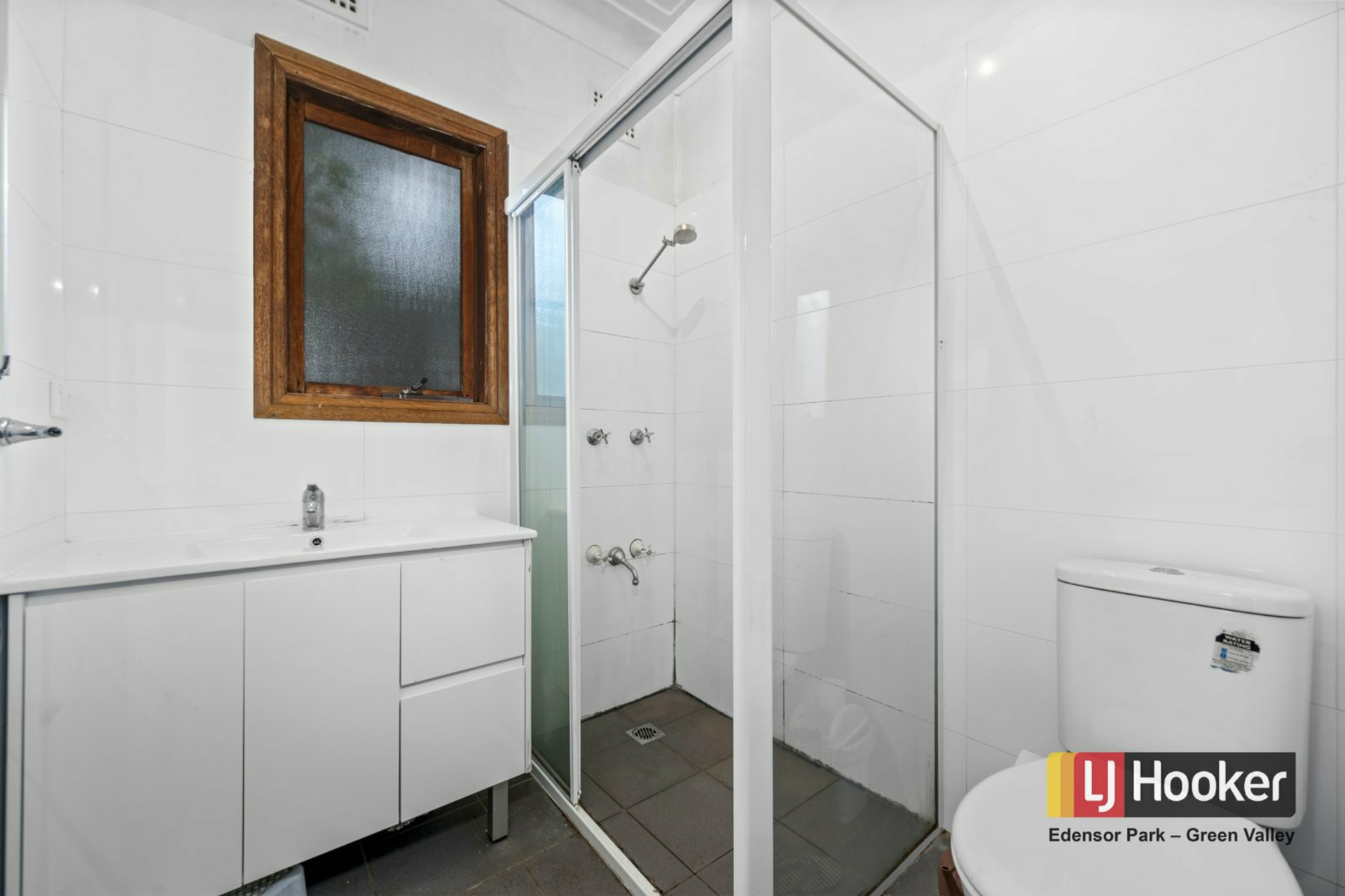 28A Gordon Avenue — photo 6 of 8