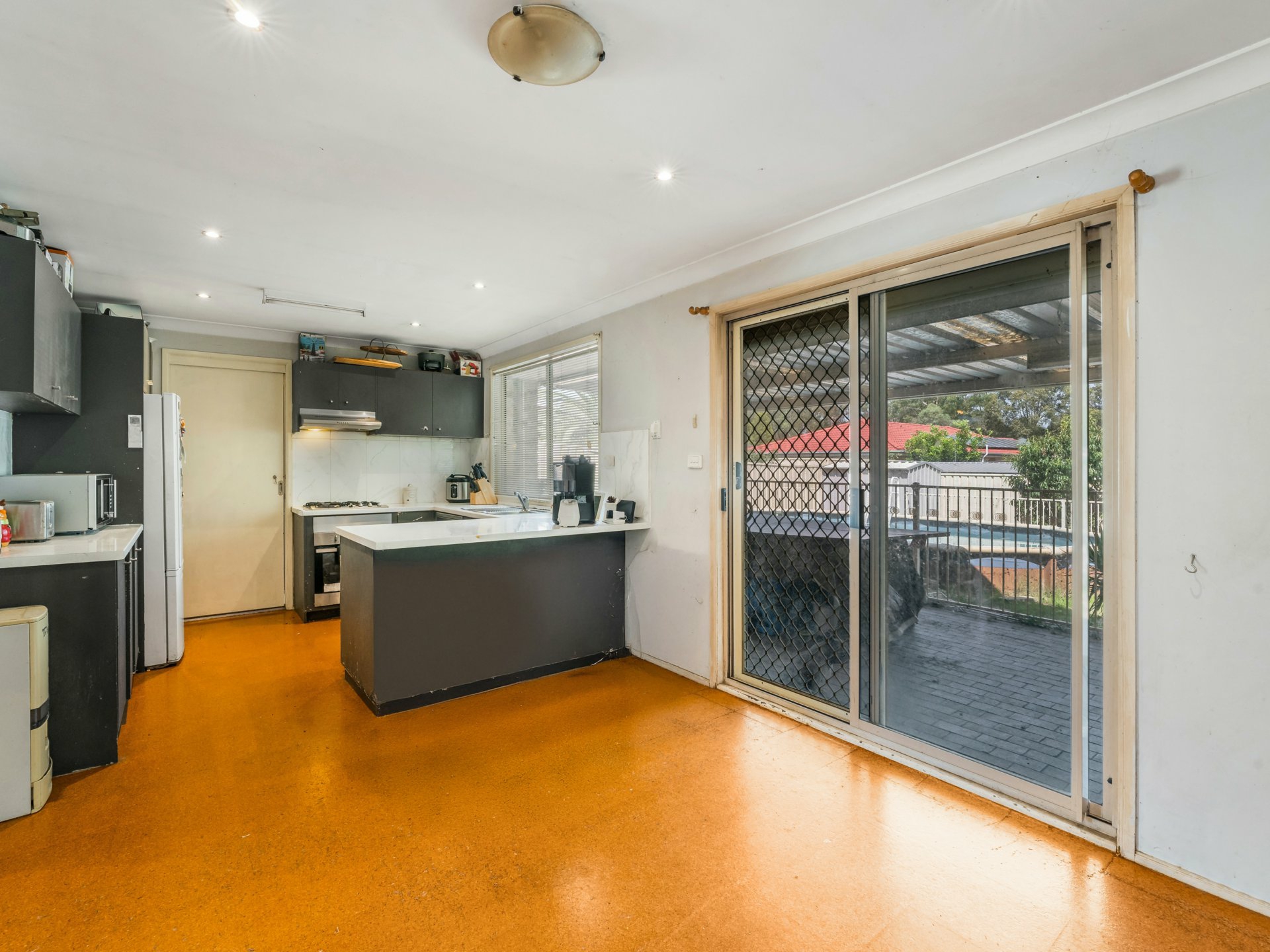 24 Heywood Close — photo 10 of 14
