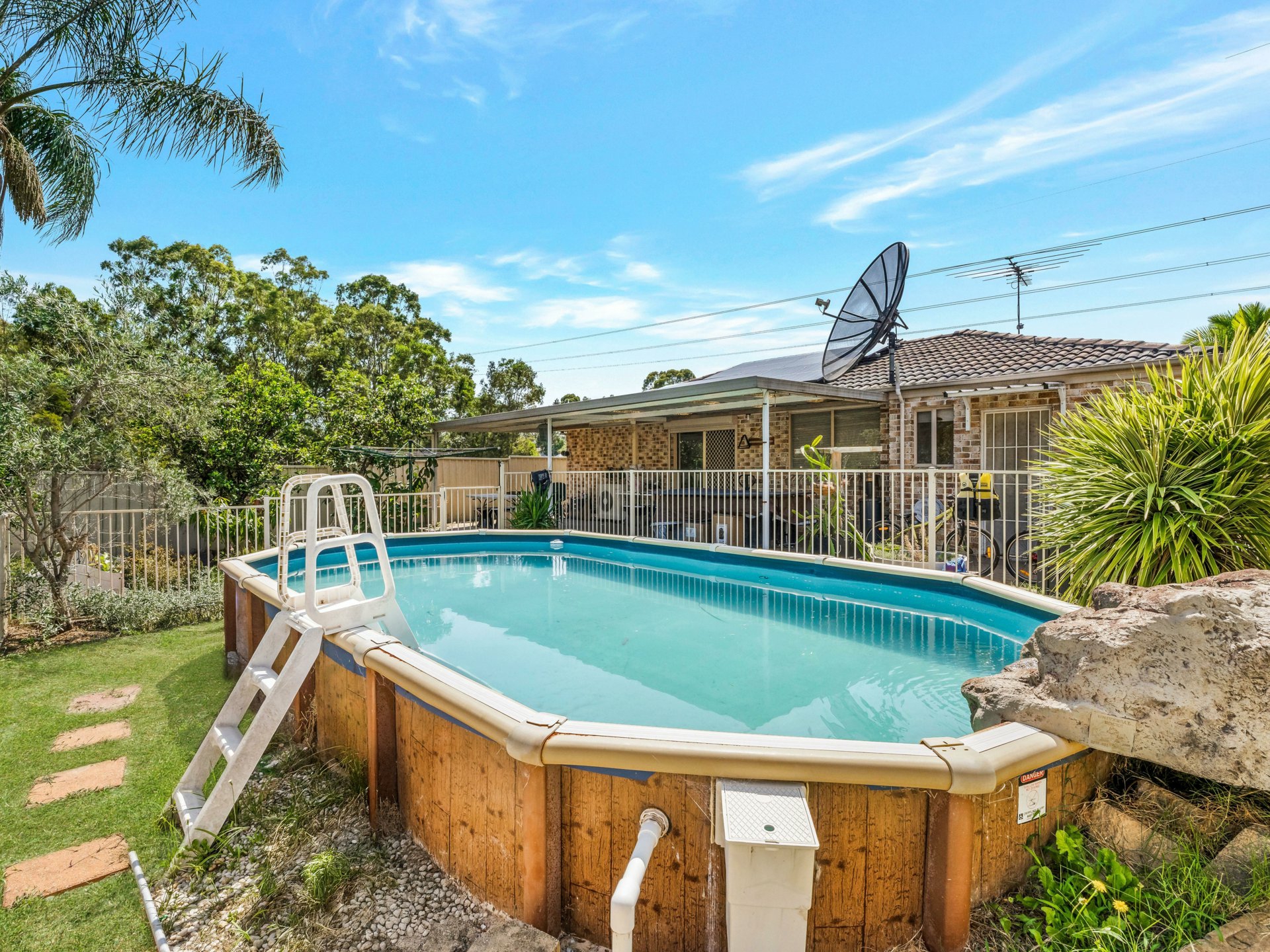 24 Heywood Close — photo 14 of 14