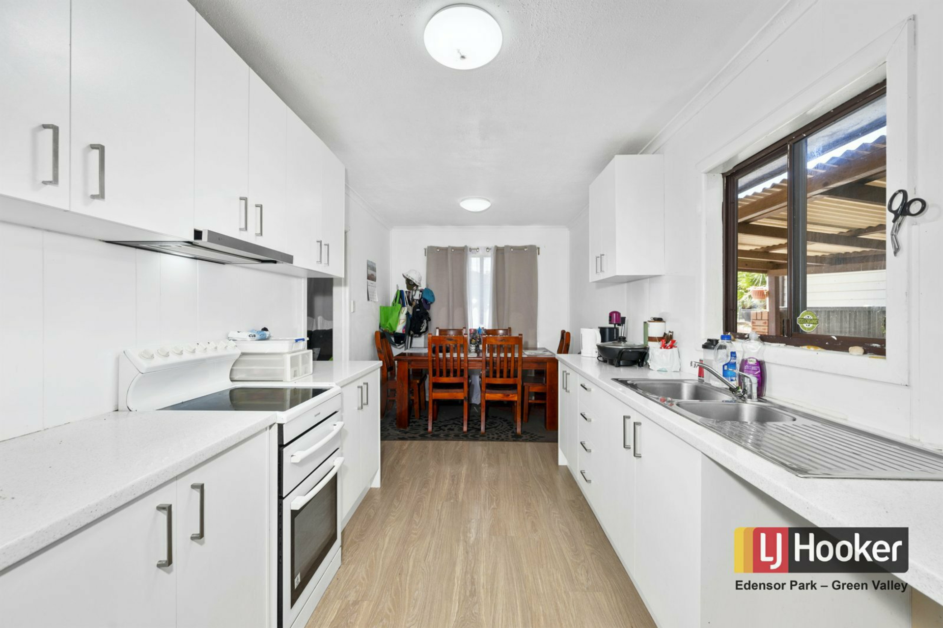 32 Corriedale Street — photo 4 of 15