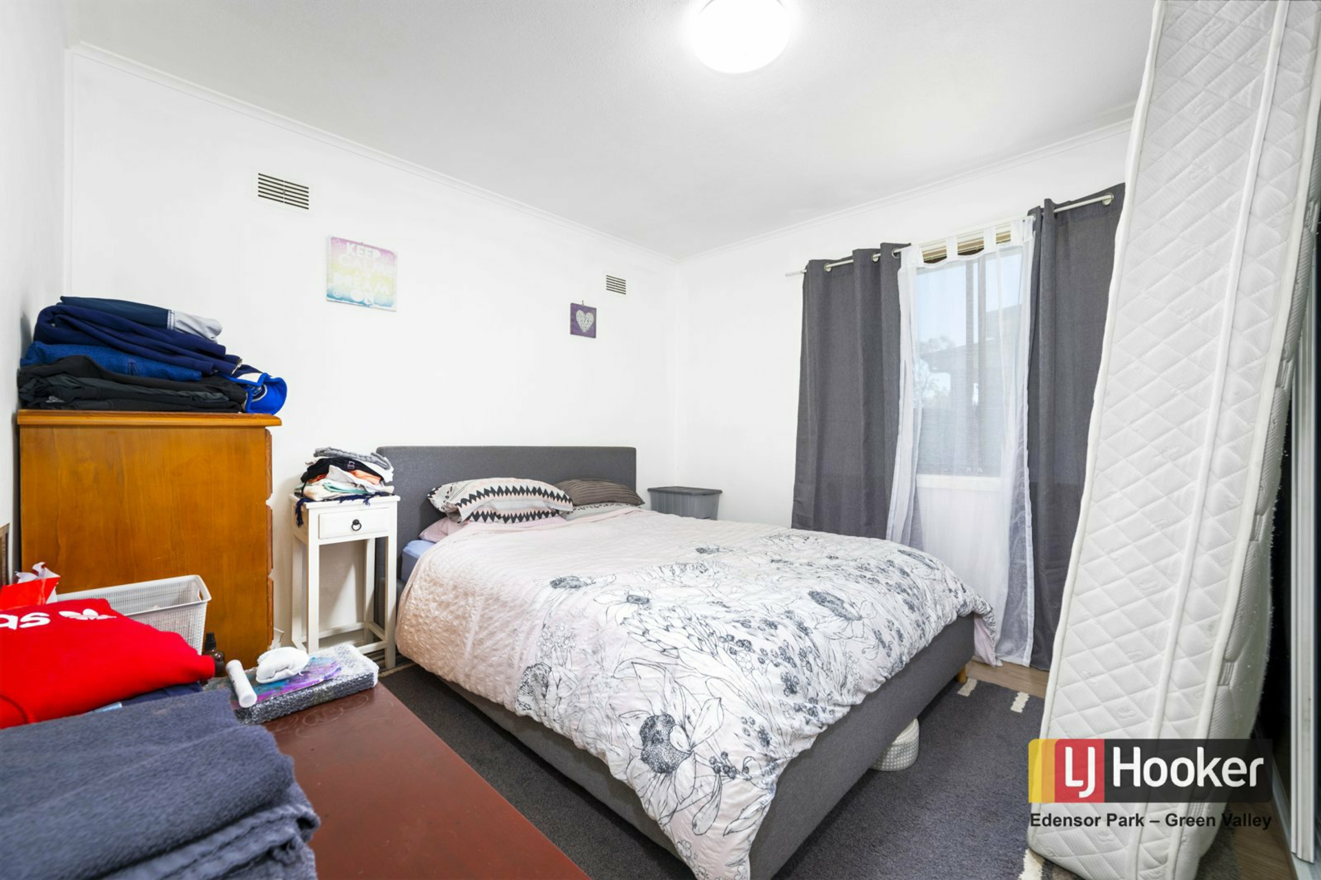 32 Corriedale Street — photo 8 of 15