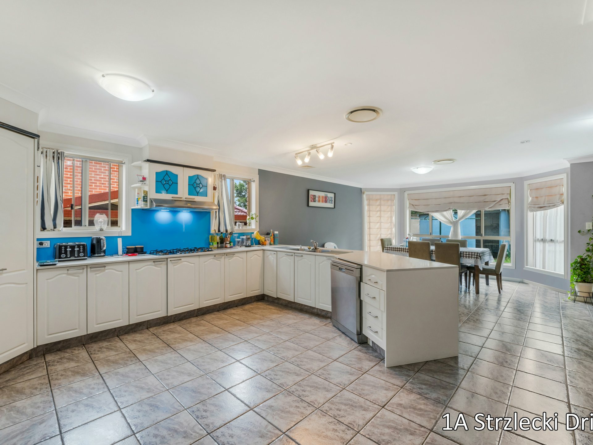 1 Strzlecki Drive — photo 6 of 24