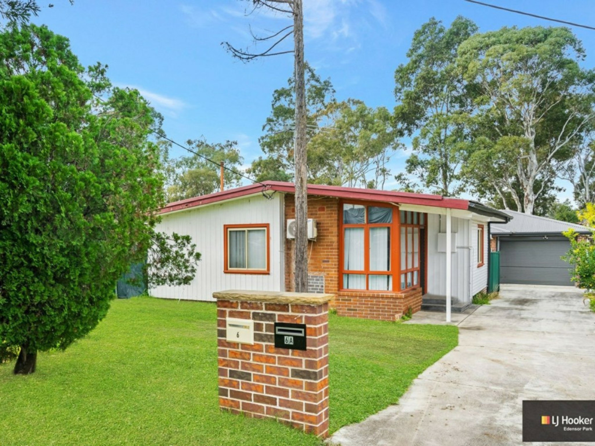 6 Naranghi Street, BUSBY