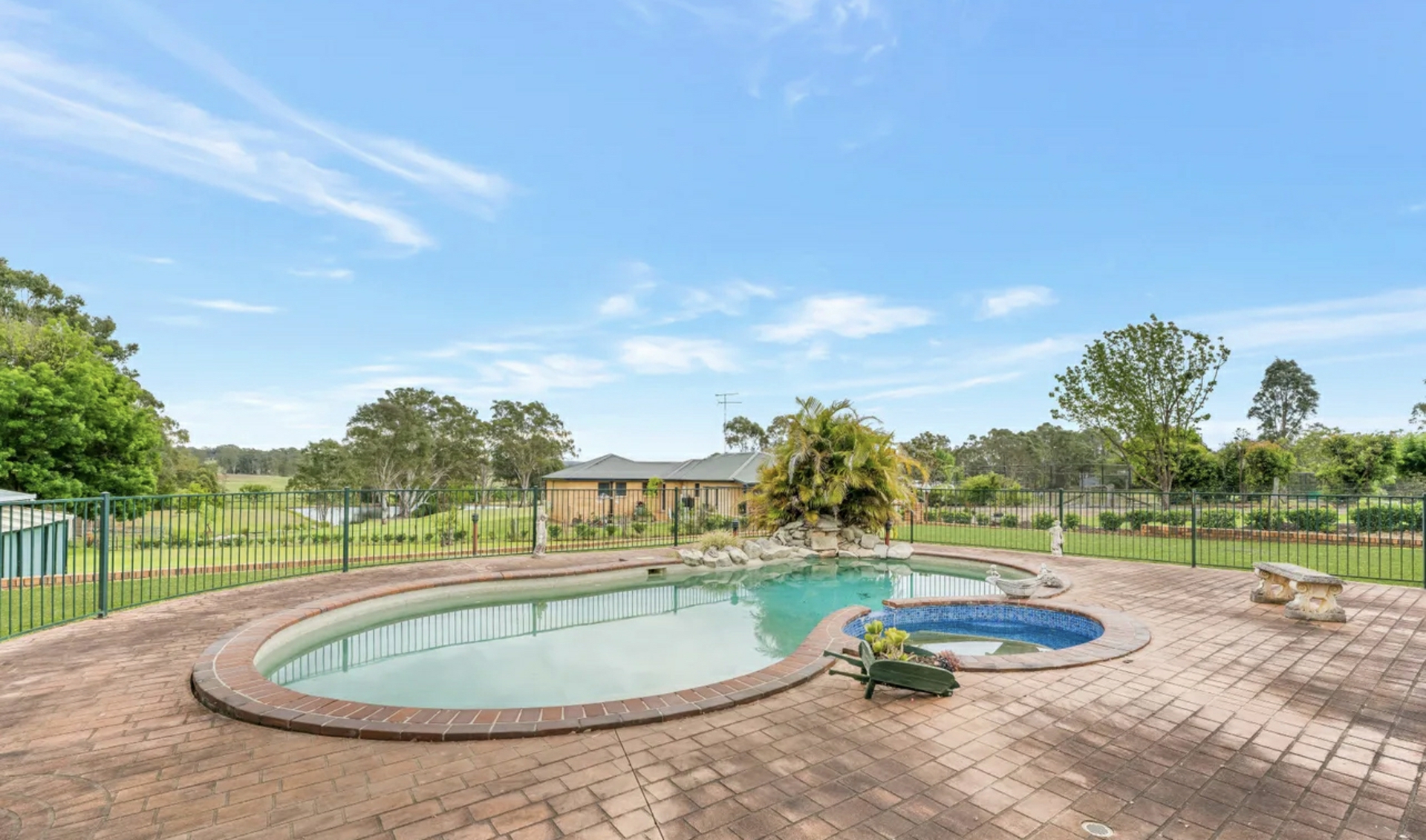 9 Tarcoola Place Ellis Lane NSW