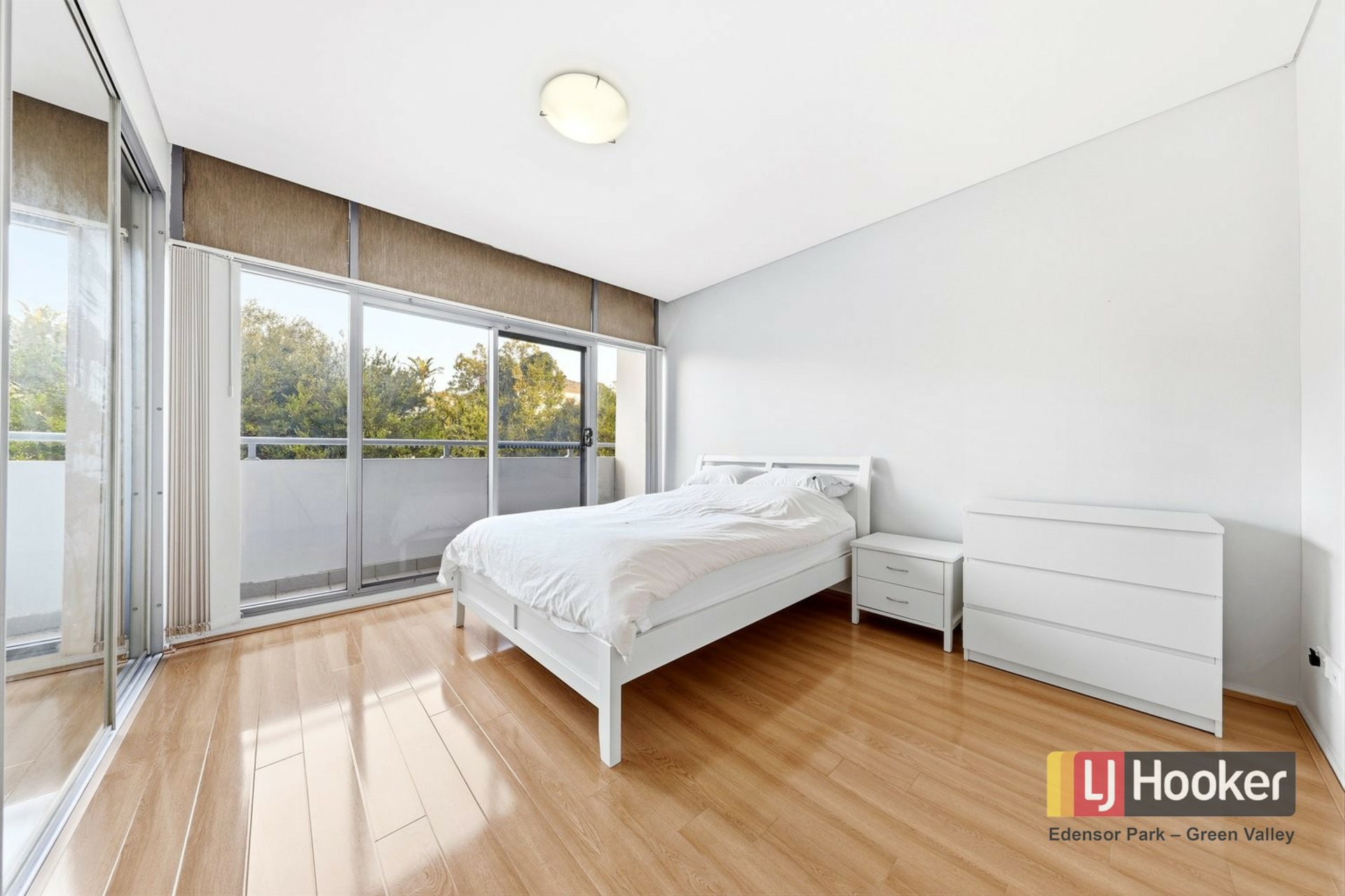 3/104 - 106 Wollongong Road — photo 5 of 10