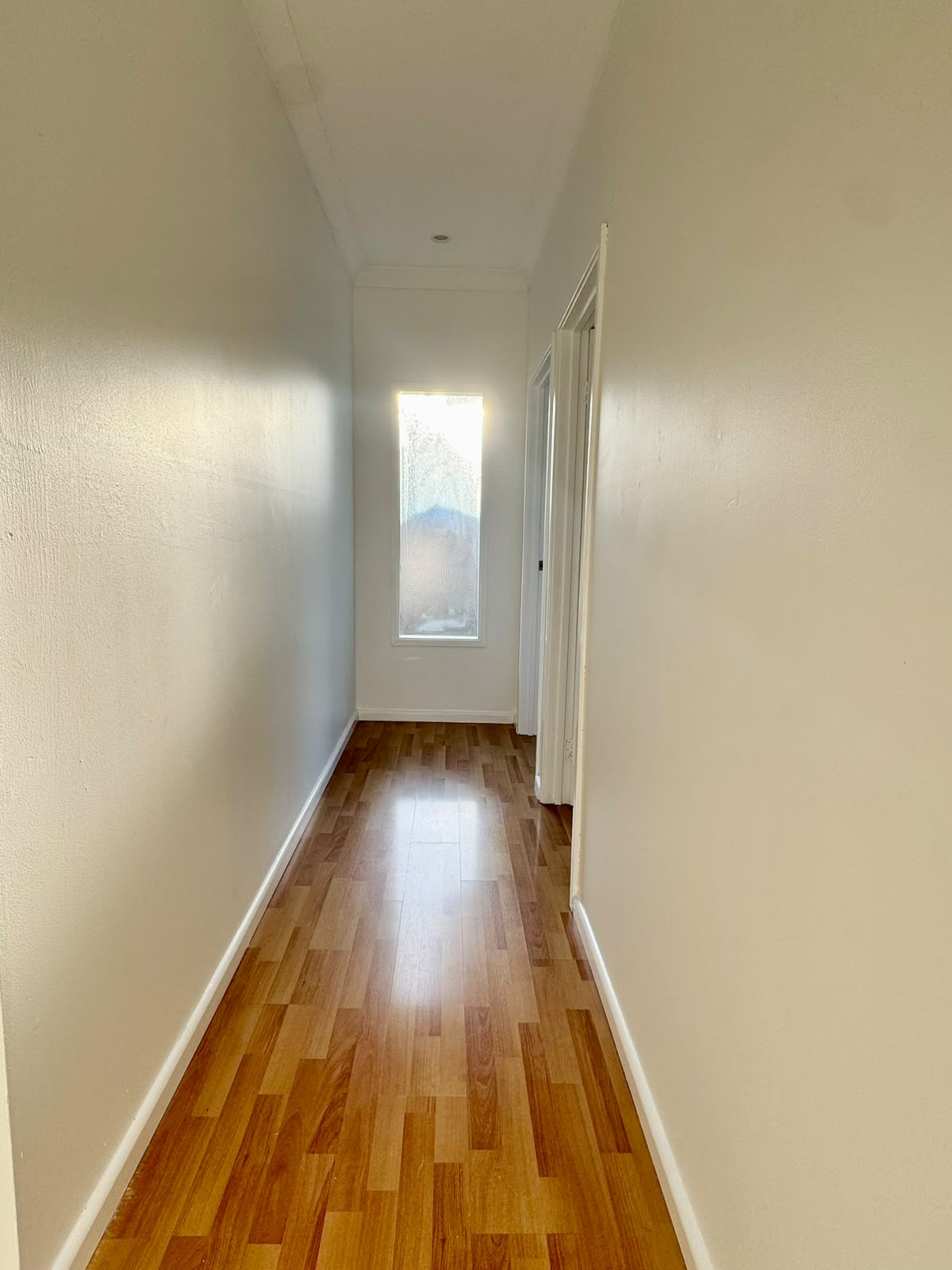 2 Smiths Avenue — photo 5 of 8