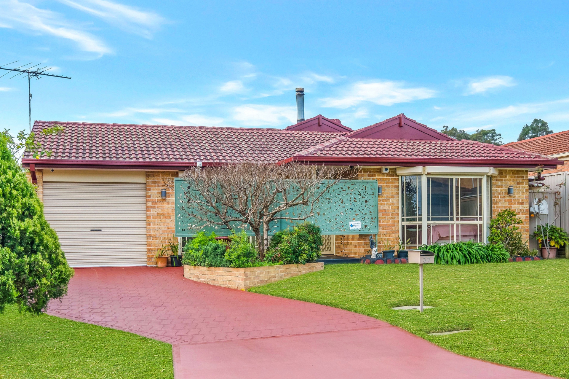 37 Tropic-Bird Crescent — photo from LJ Hooker Edensor Park | Green Valley