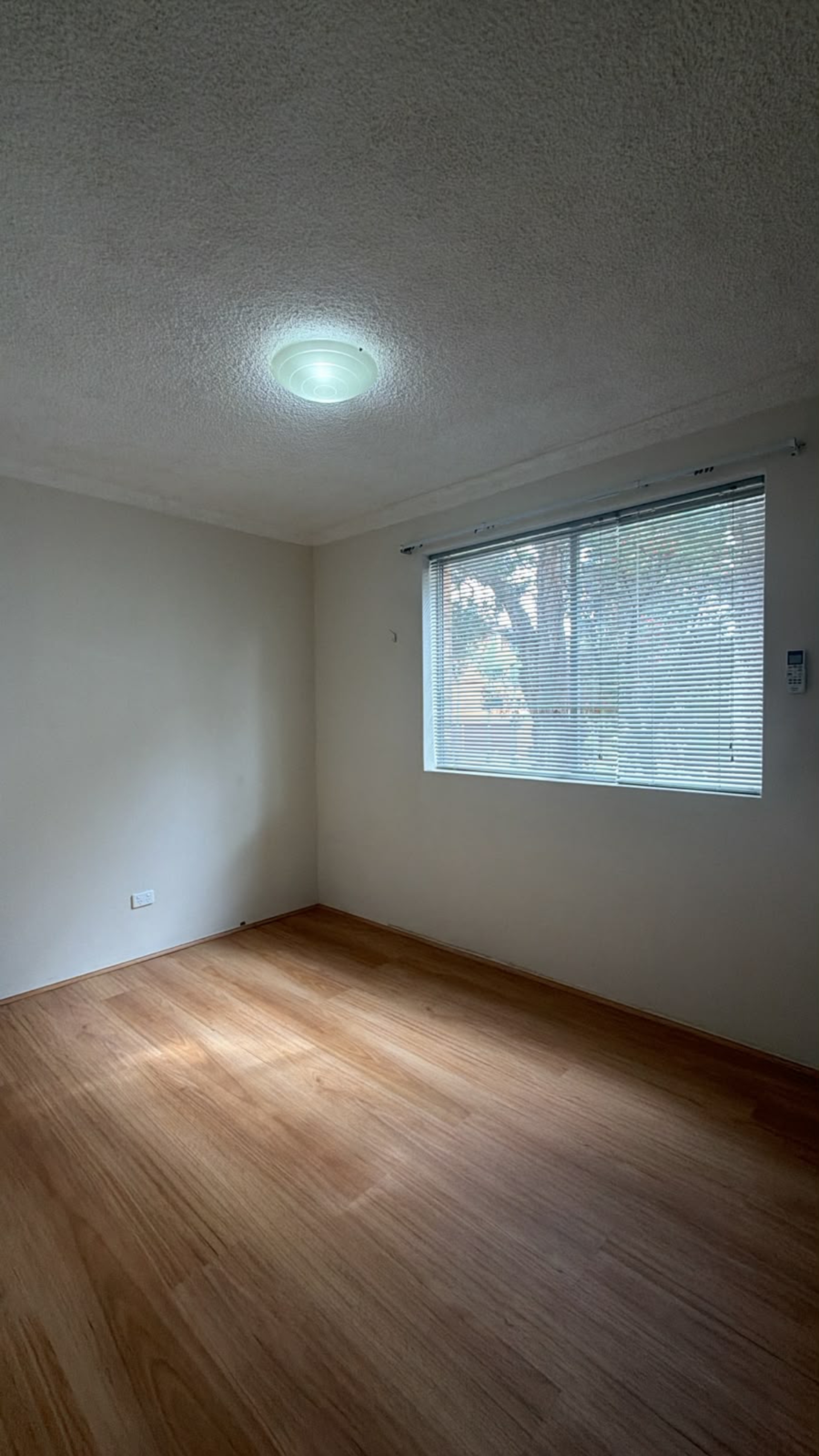 4/2 Equity Place — photo 5 of 9