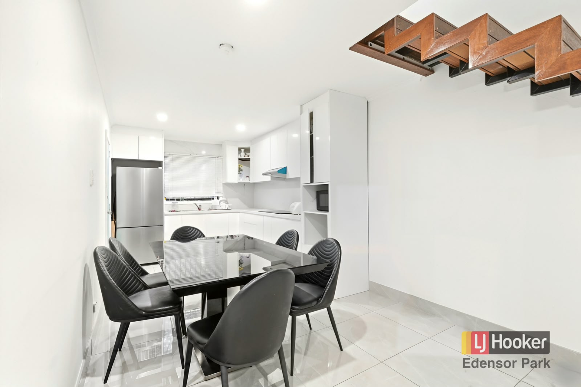 3/3-5 Gilbert Street — photo 4 of 8