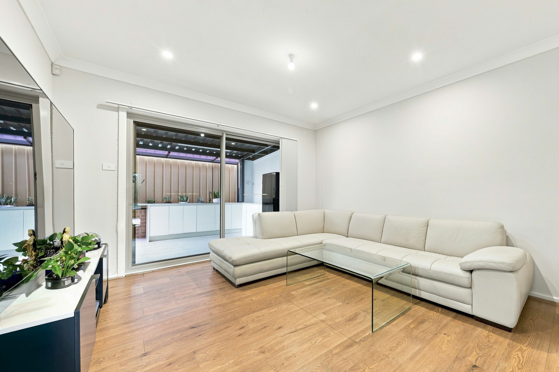 46 Mclean Street — photo 4 of 16