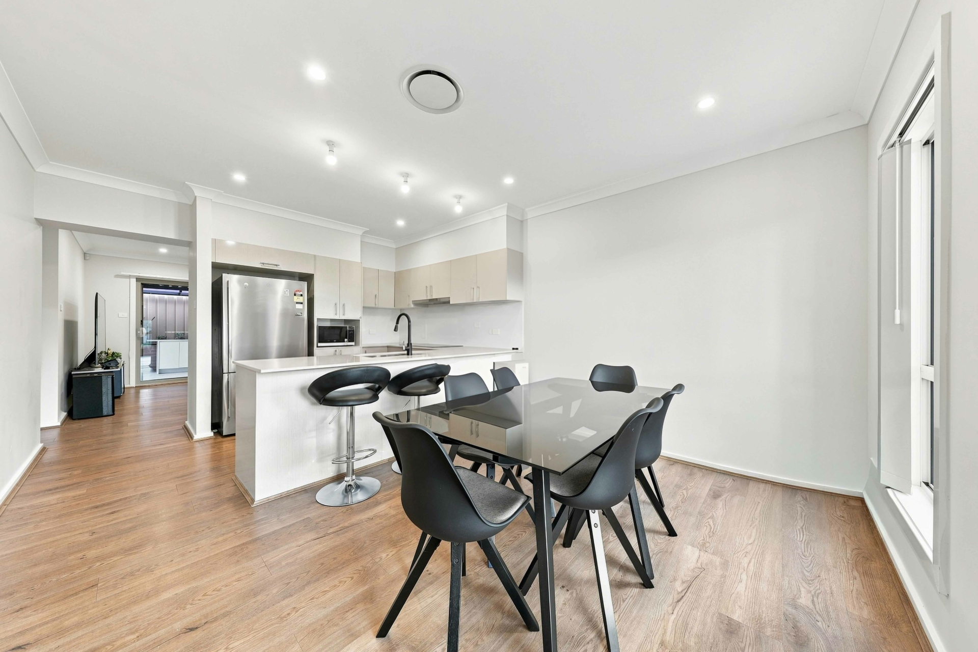 46 Mclean Street — photo 6 of 16