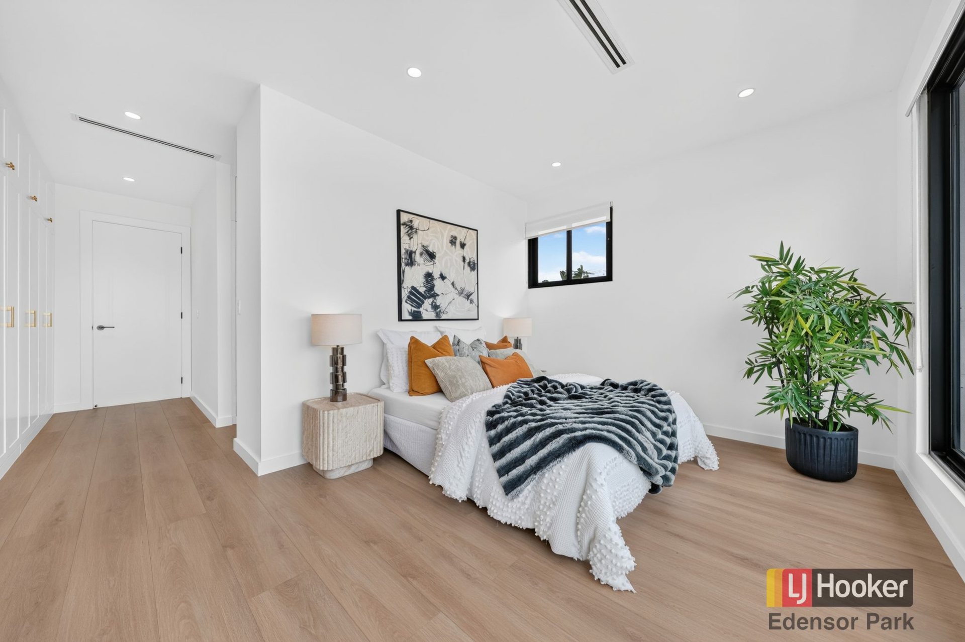 8A Malcolm Avenue — photo 15 of 27