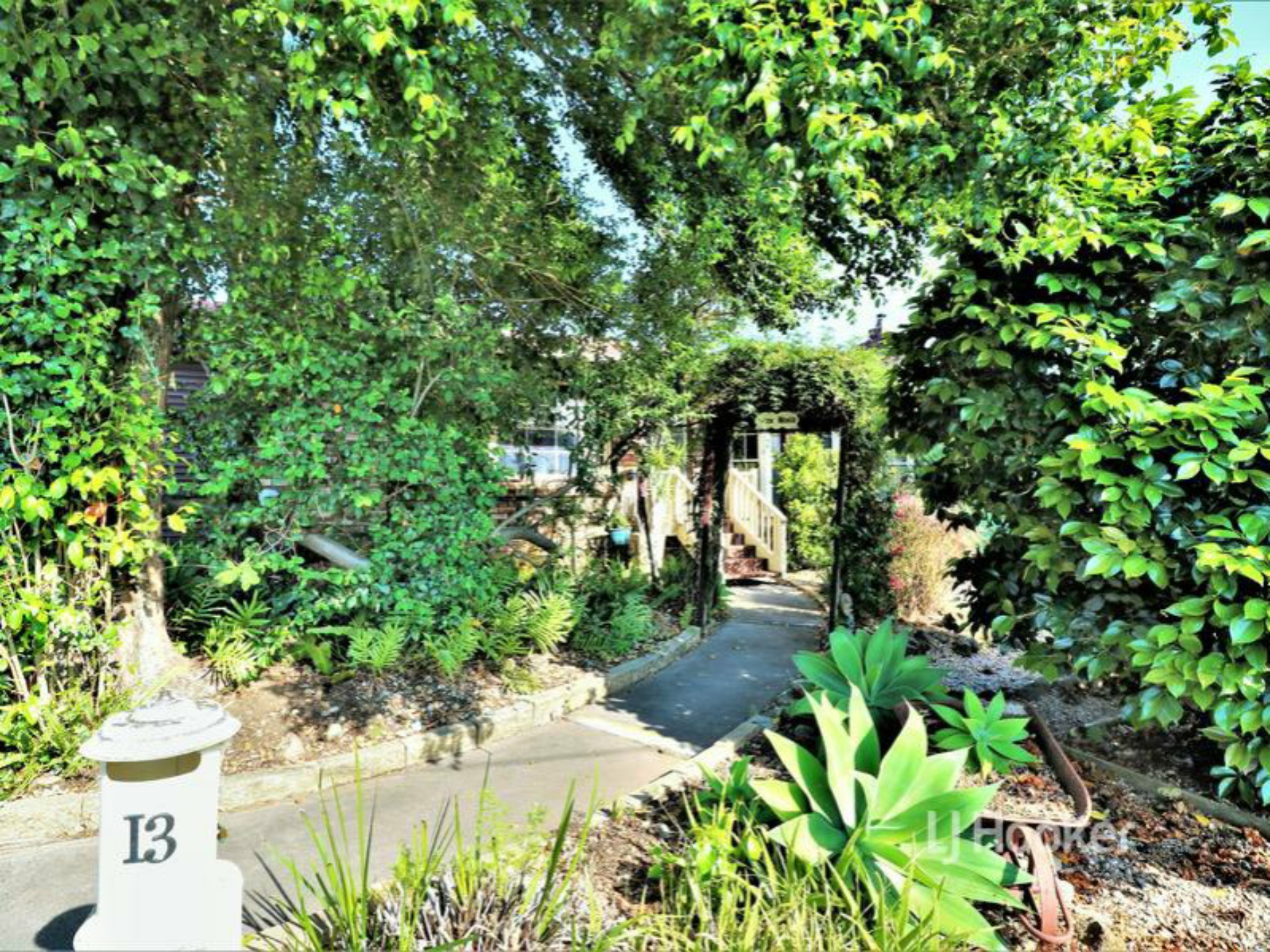 13 Gleneagle Parade North Nowra NSW