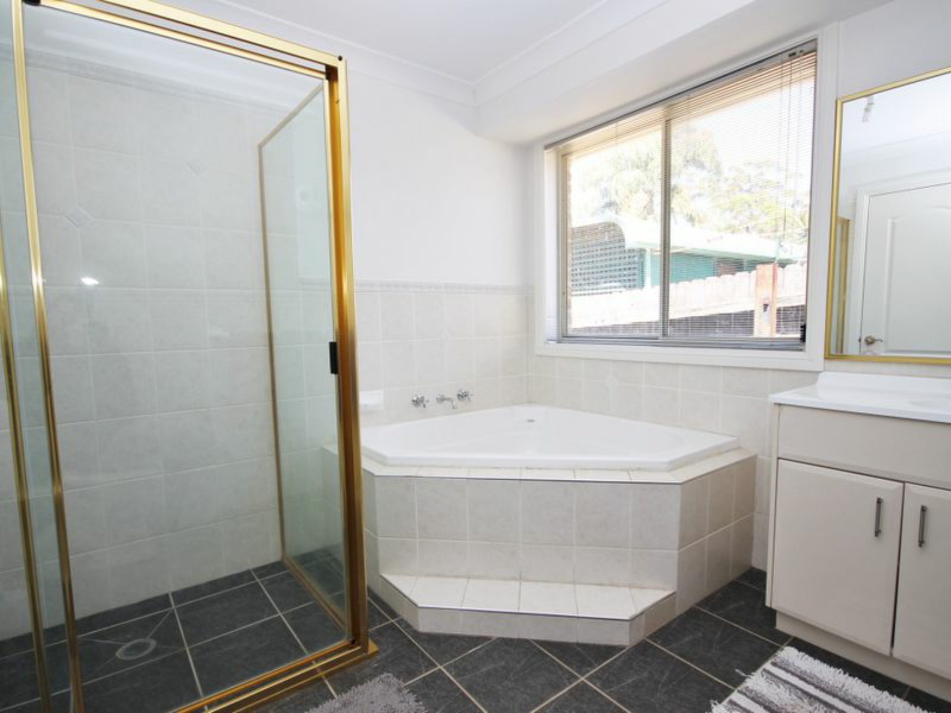 17 McGowen Street Old Erowal Bay NSW Property Details LJ Hooker