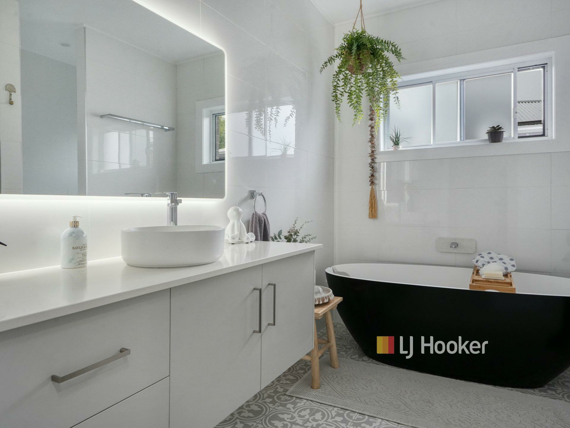 17 Nadine Street, SANCTUARY POINT