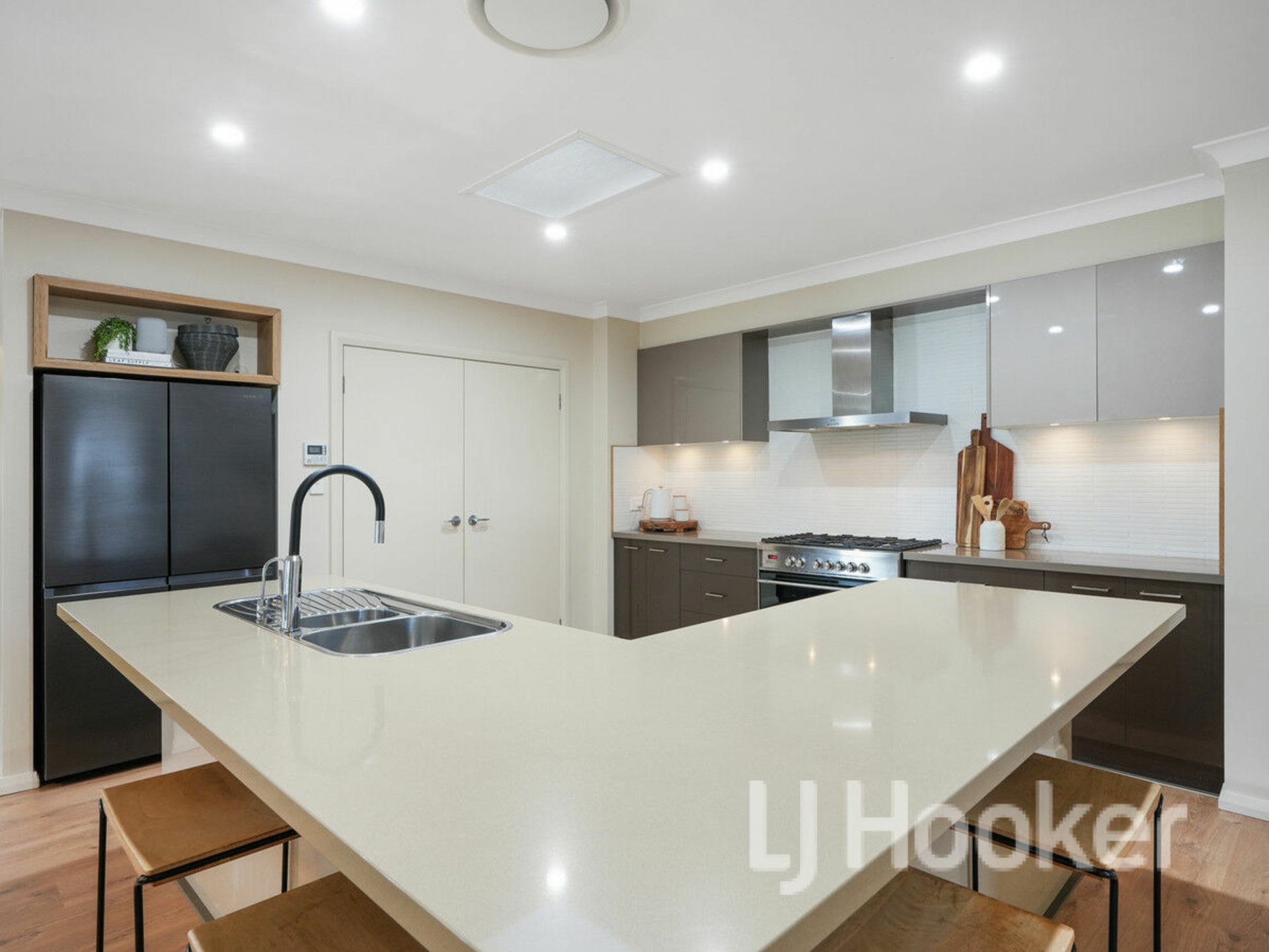 2 Waxberry Place, SANCTUARY POINT