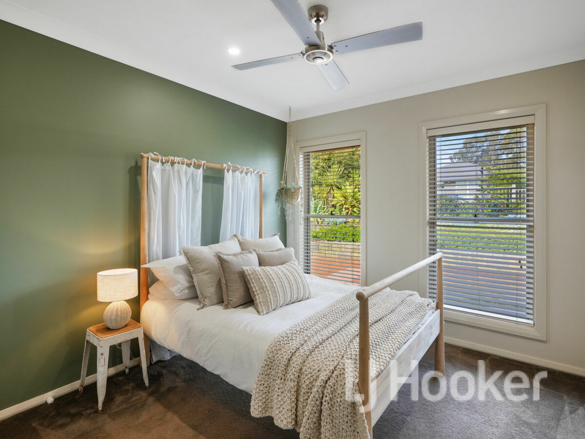 2 Waxberry Place, SANCTUARY POINT
