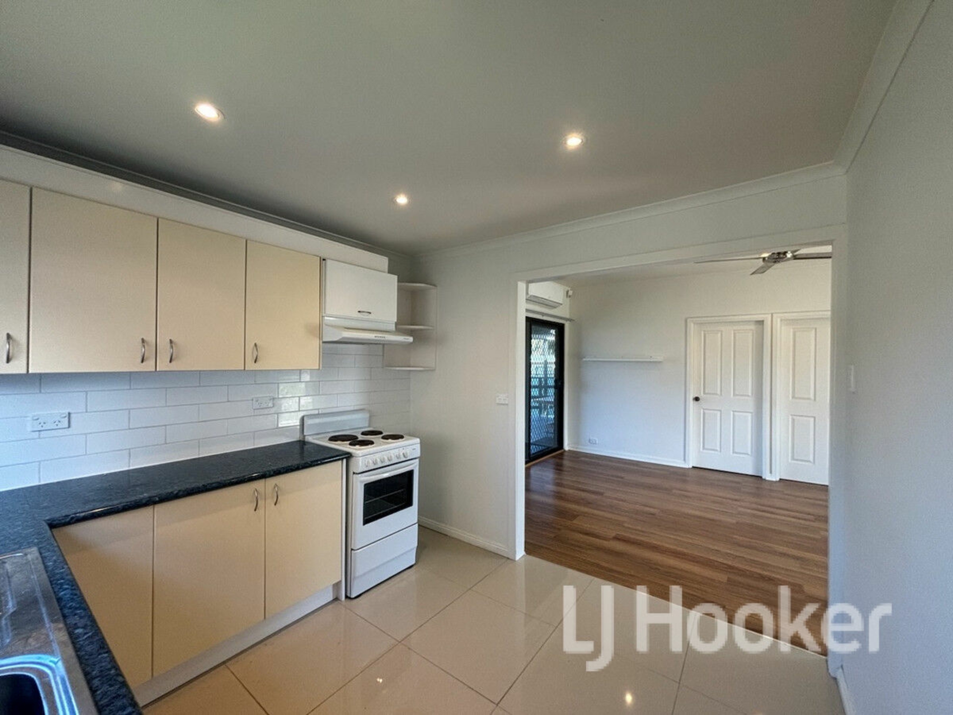 81 Macleans Point Road, SANCTUARY POINT