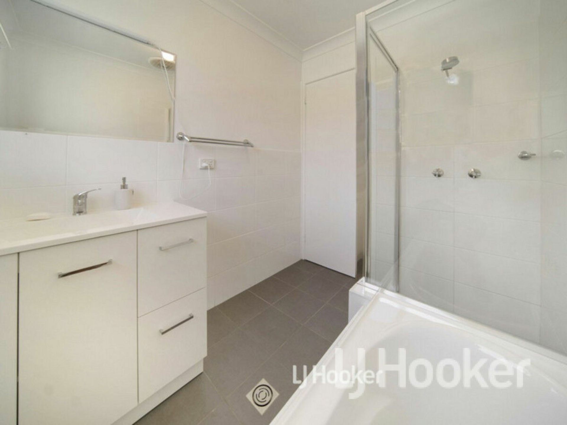 18 Mountain Street, SANCTUARY POINT