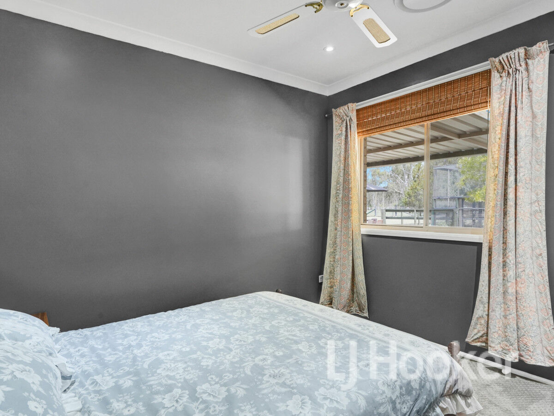 135 Wandean Road — photo 15 of 24