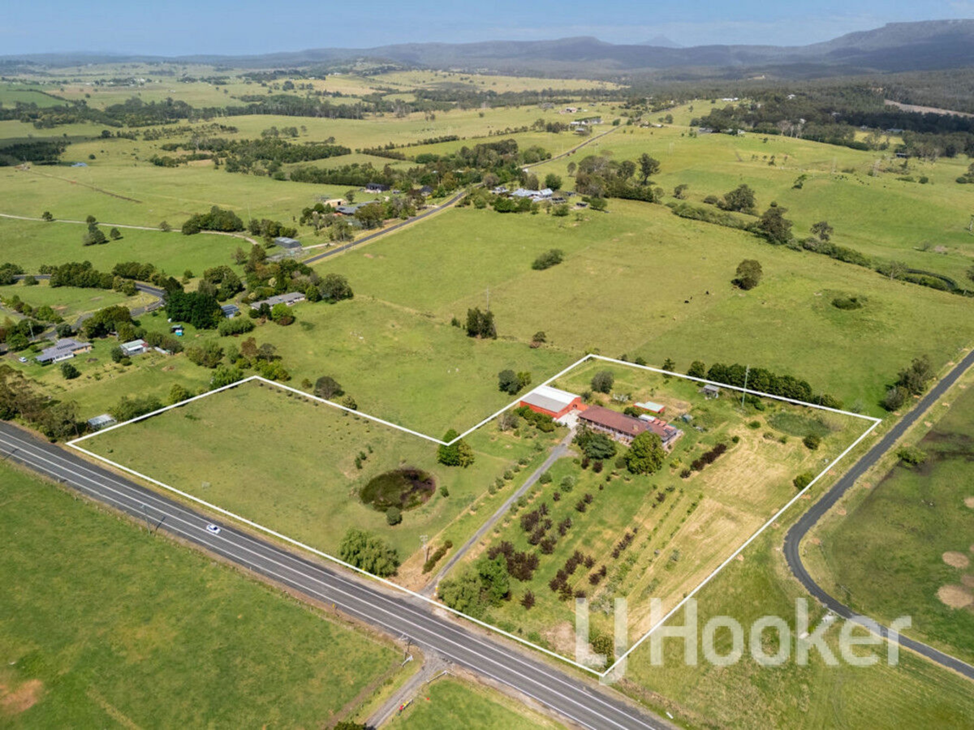 E279 Princes Highway — photo 3 of 28