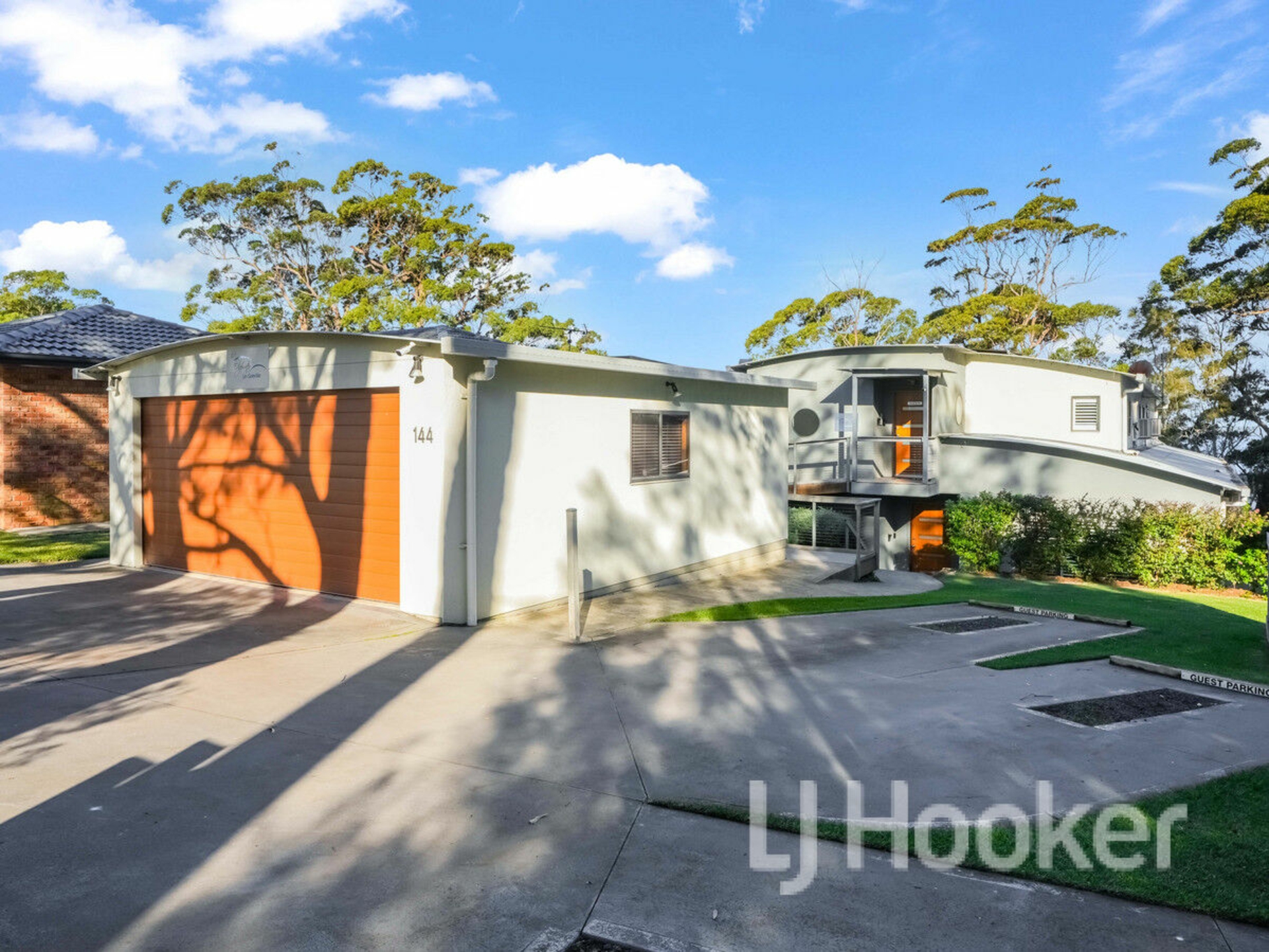 144 Greville Avenue — photo 6 of 29