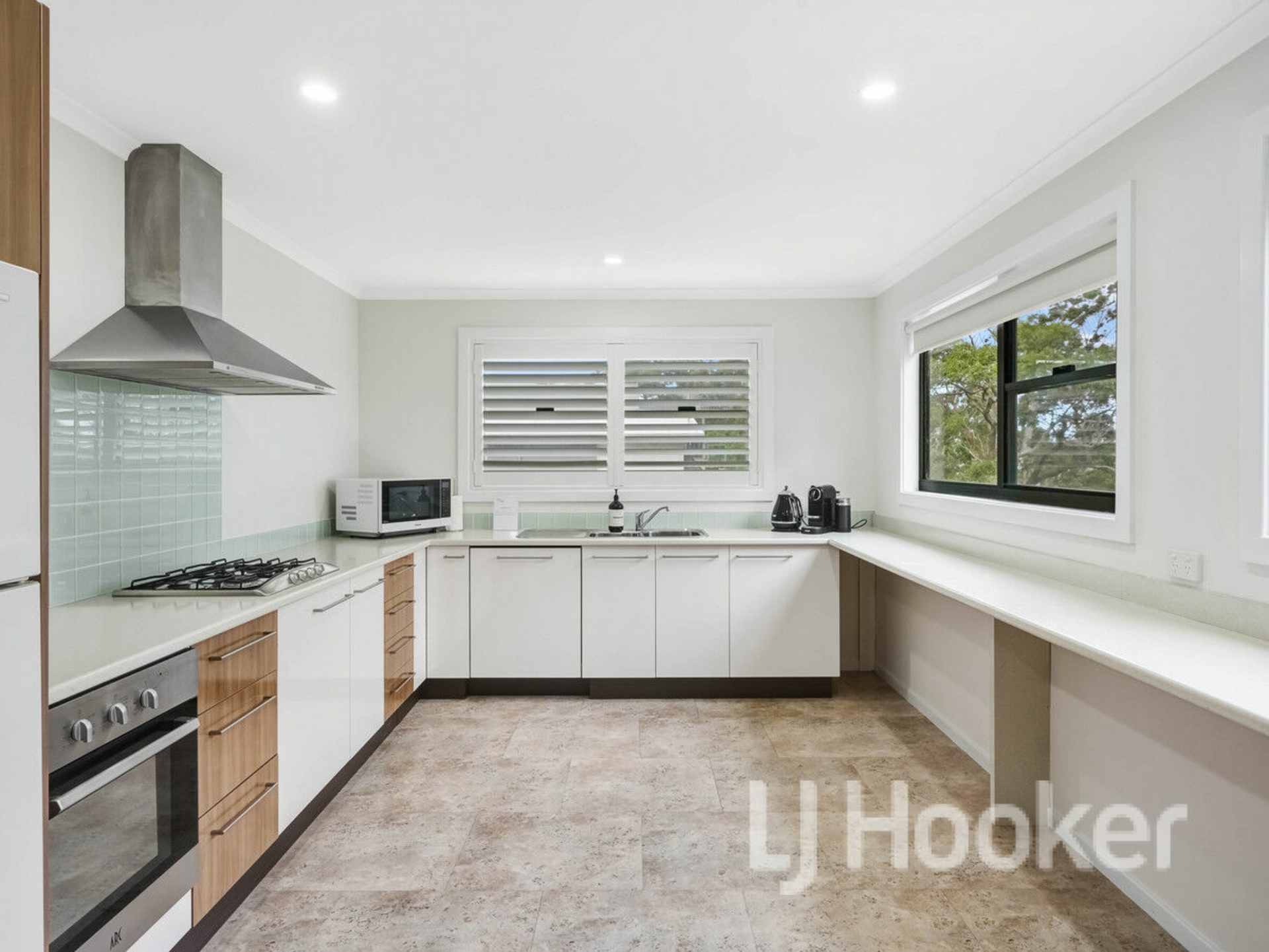 144 Greville Avenue — photo 15 of 29