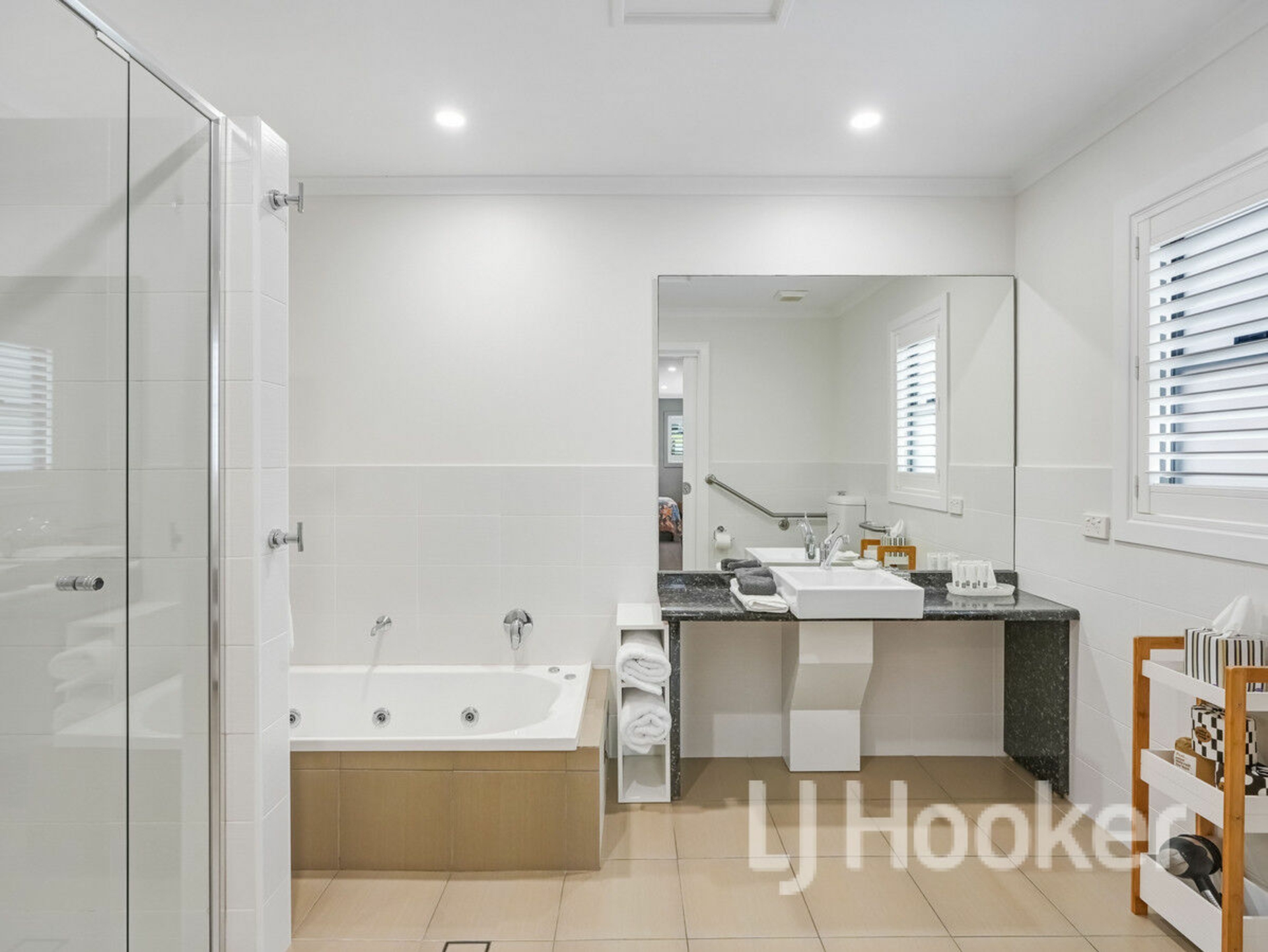 144 Greville Avenue — photo 26 of 29