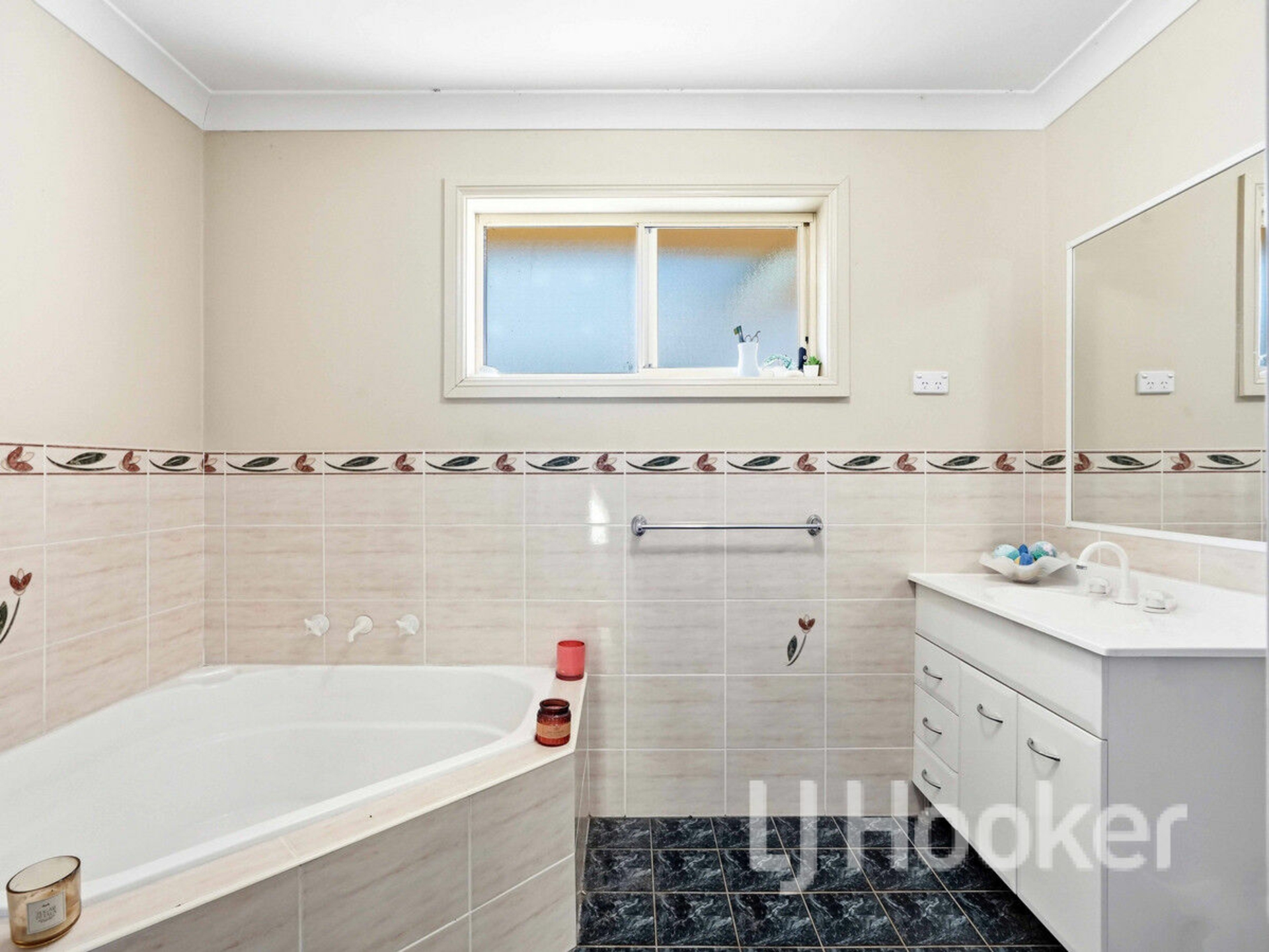9 Anabel Place — photo 8 of 15