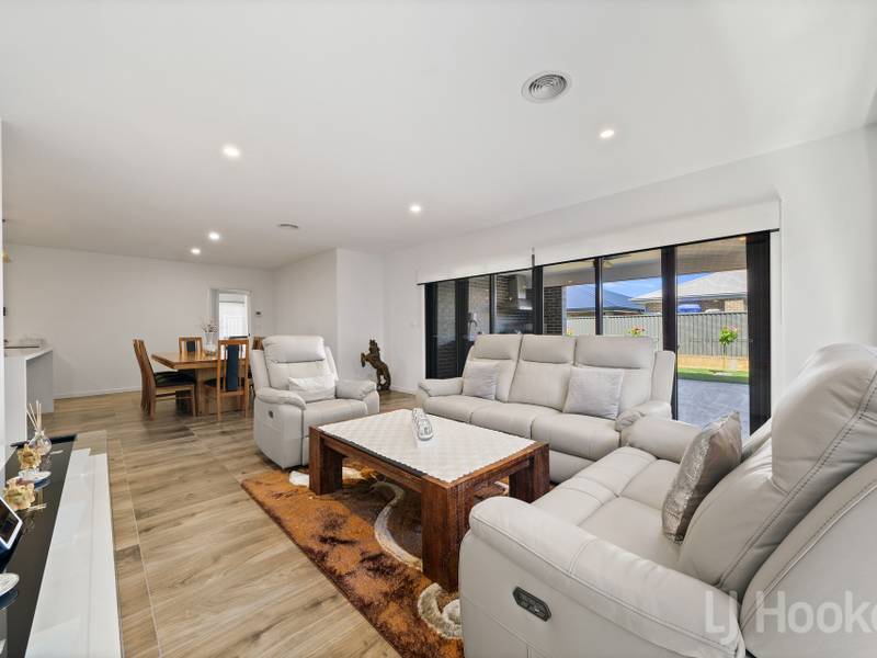 32 Helen Circuit, GOOGONG