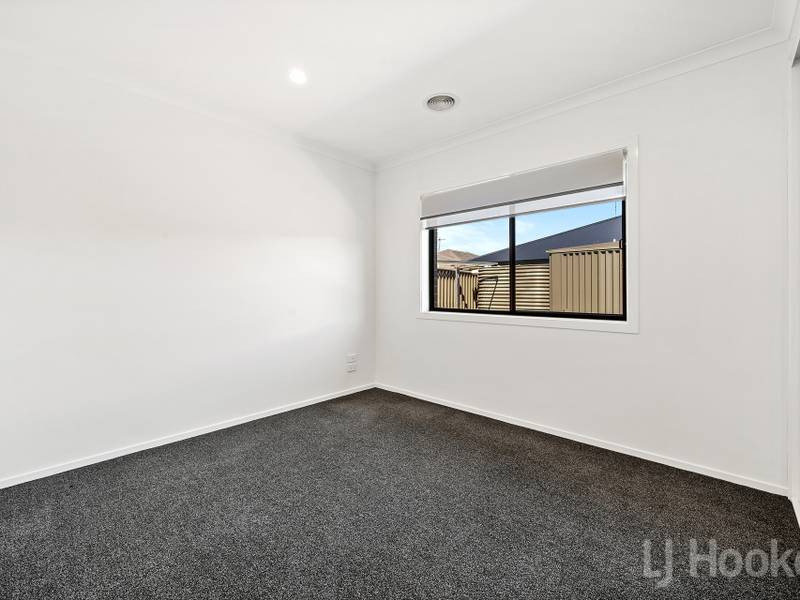32 Helen Circuit, GOOGONG