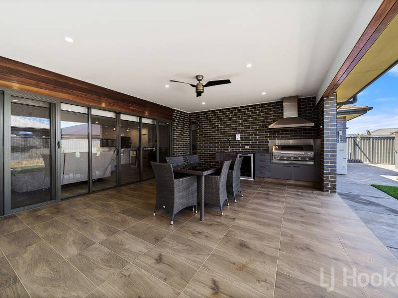 32 Helen Circuit, GOOGONG
