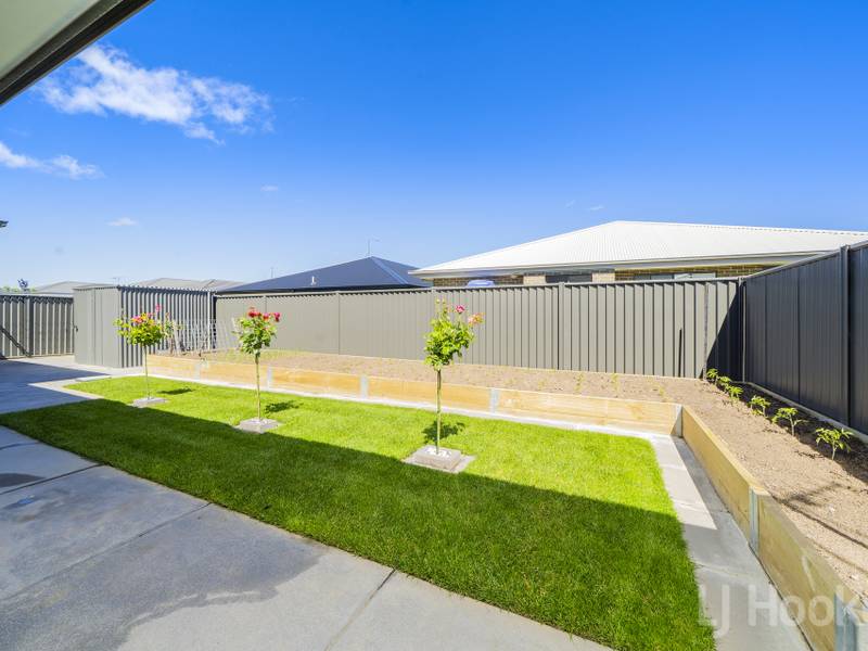 32 Helen Circuit, GOOGONG