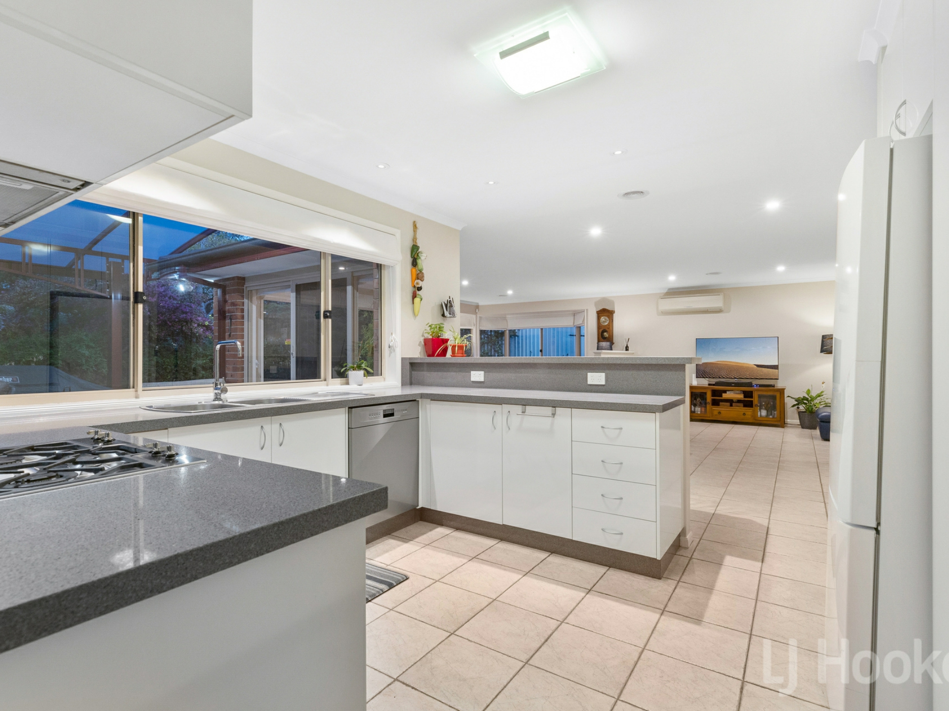 37 Kinlyside Avenue, JERRABOMBERRA