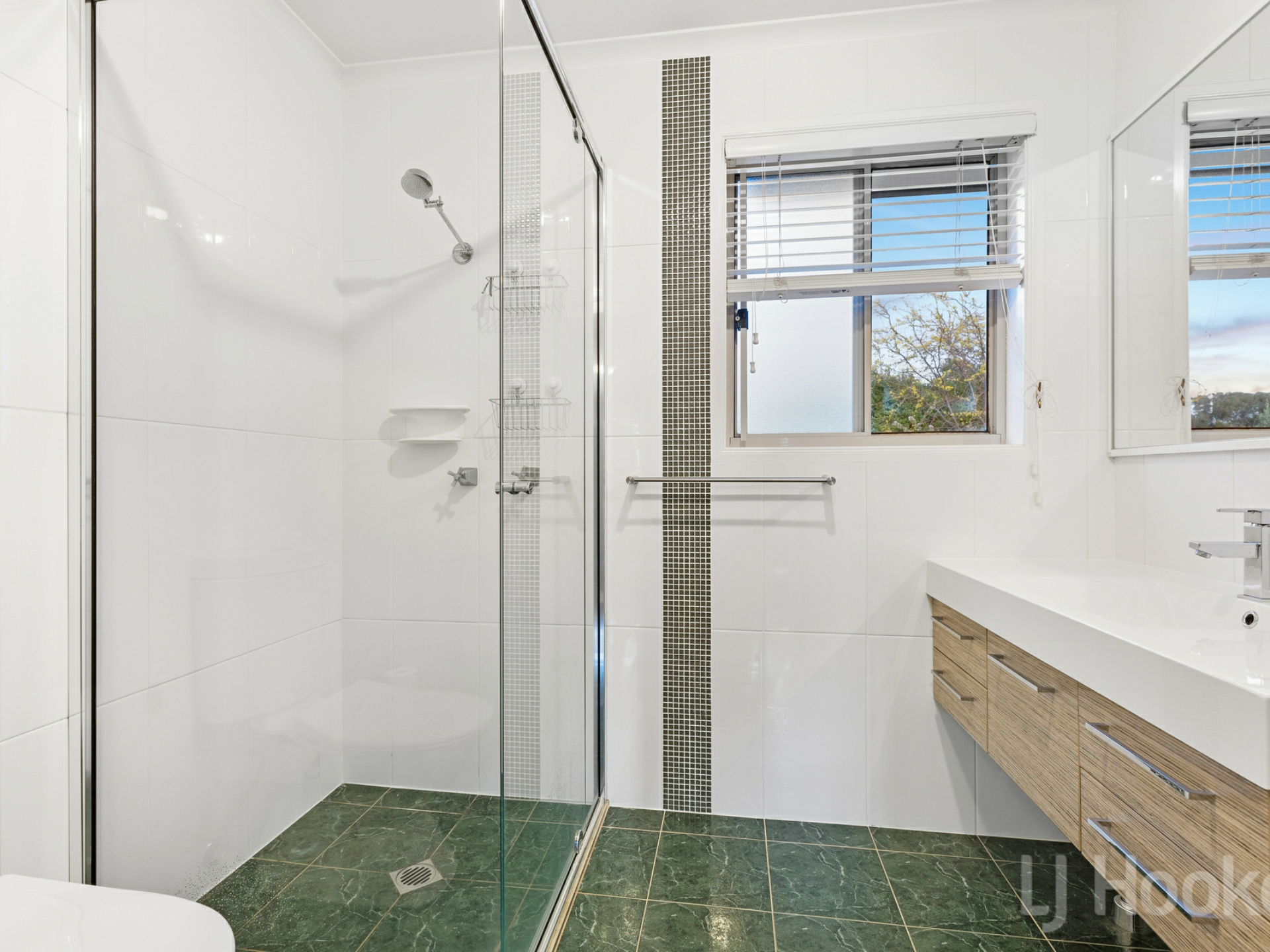 37 Kinlyside Avenue, JERRABOMBERRA