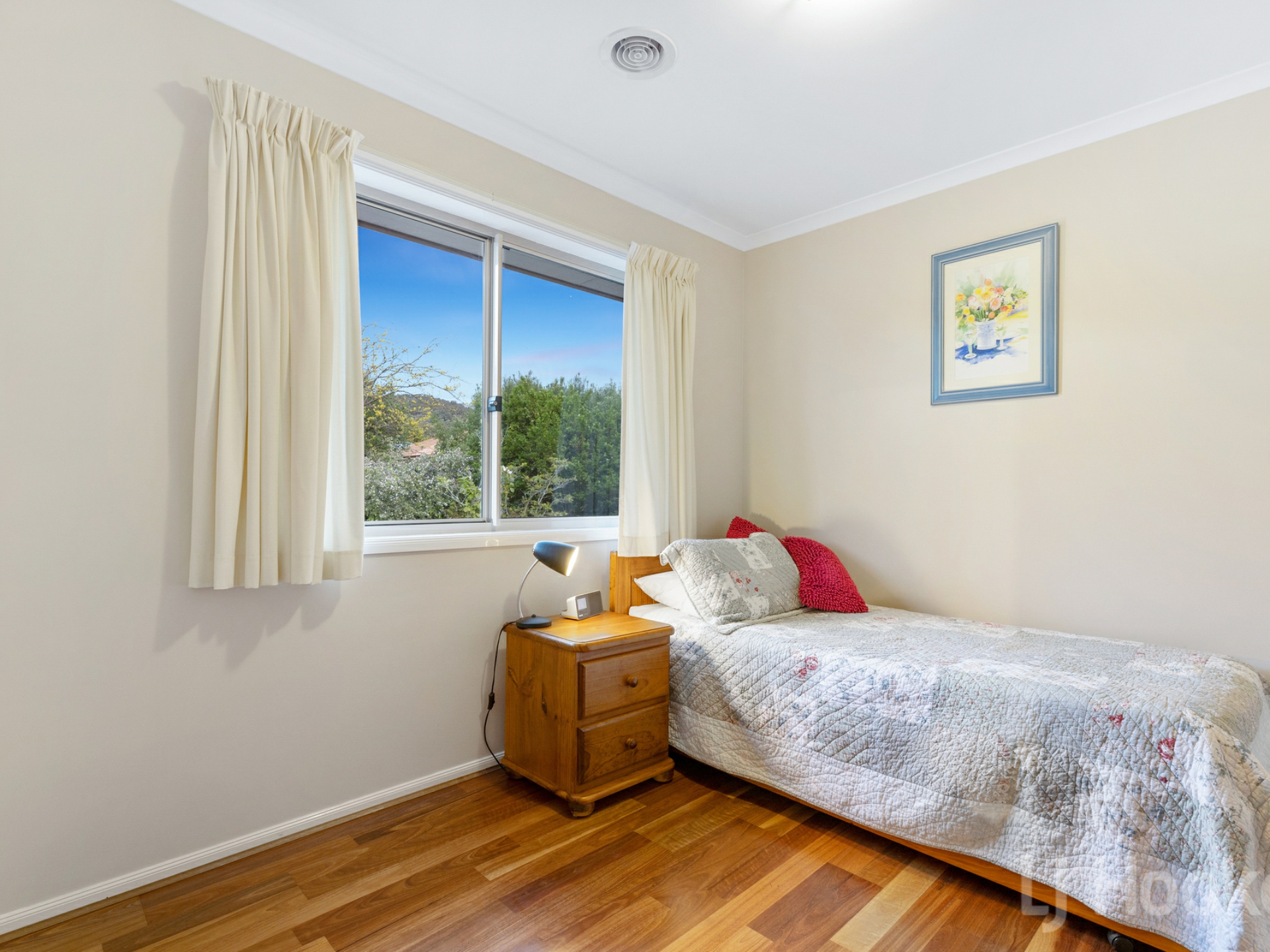 37 Kinlyside Avenue, JERRABOMBERRA