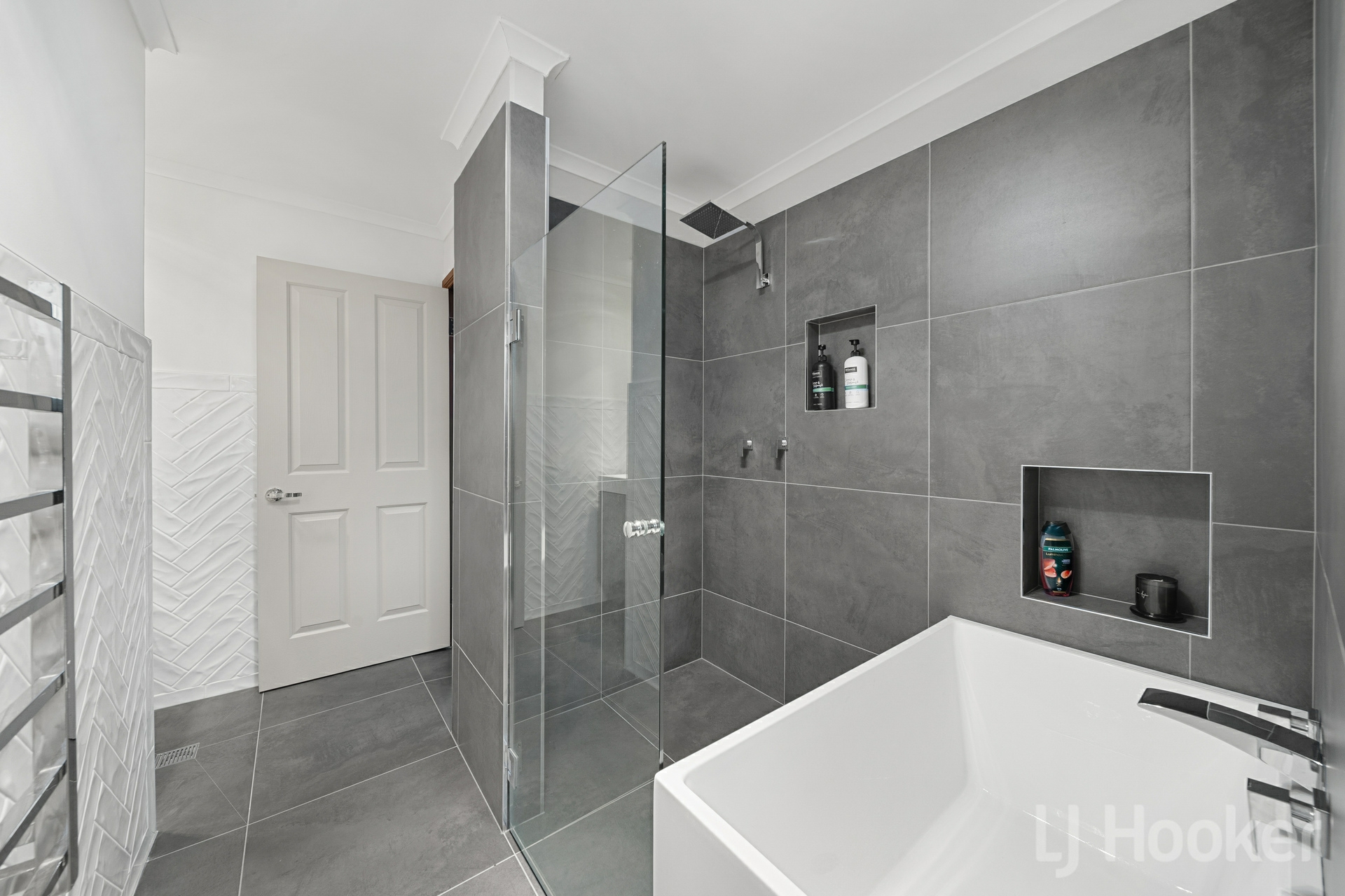 51 Pindari Crescent, KARABAR