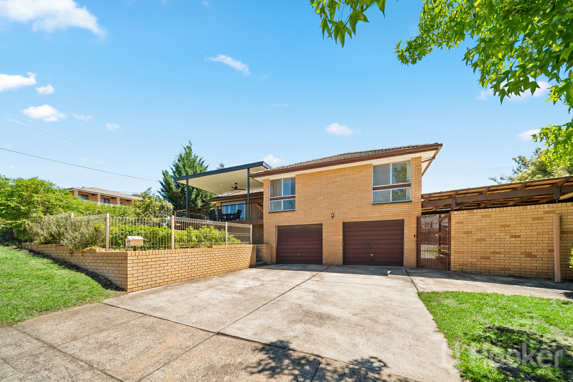 26 Cassinia Street, CRESTWOOD