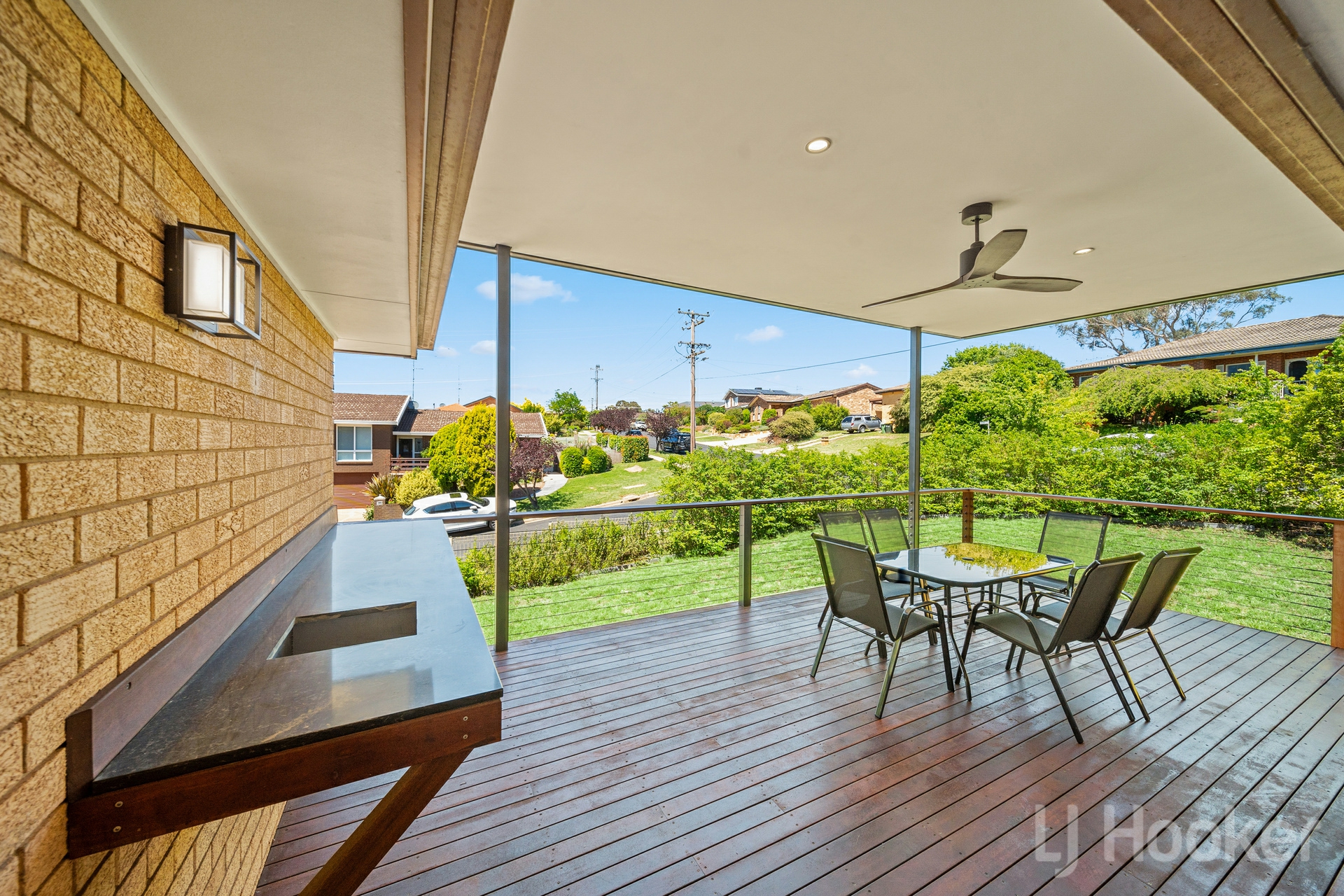 26 Cassinia Street, CRESTWOOD