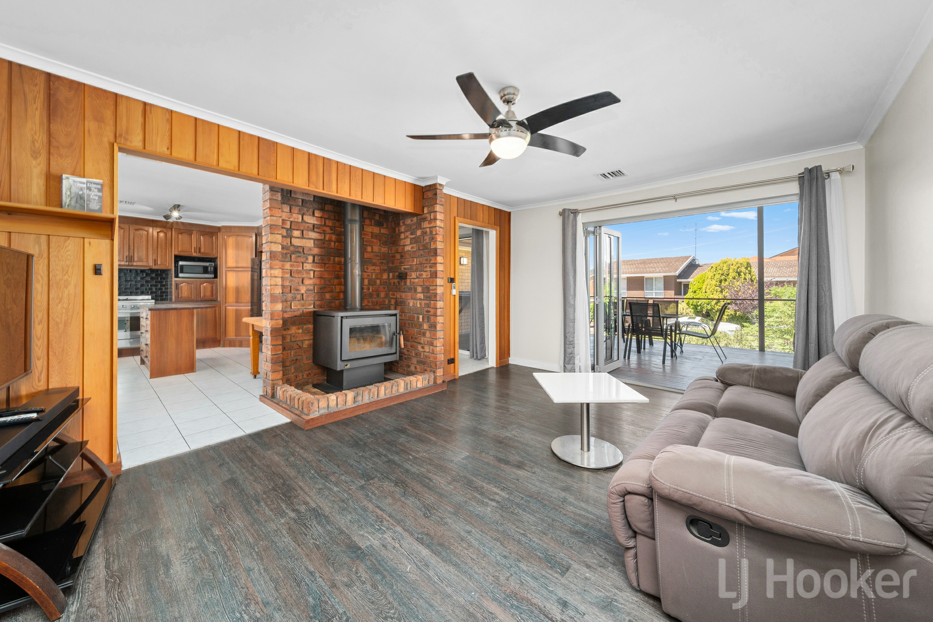 26 Cassinia Street, CRESTWOOD