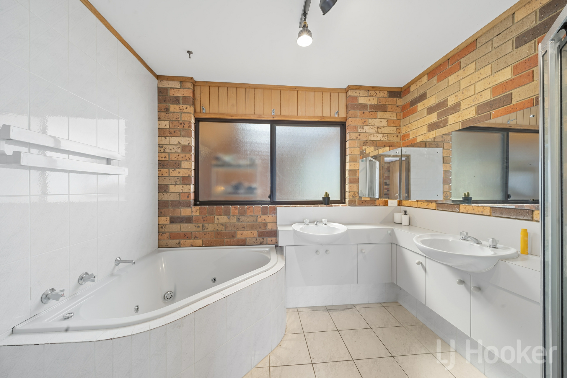 22 John Bull Street, QUEANBEYAN WEST