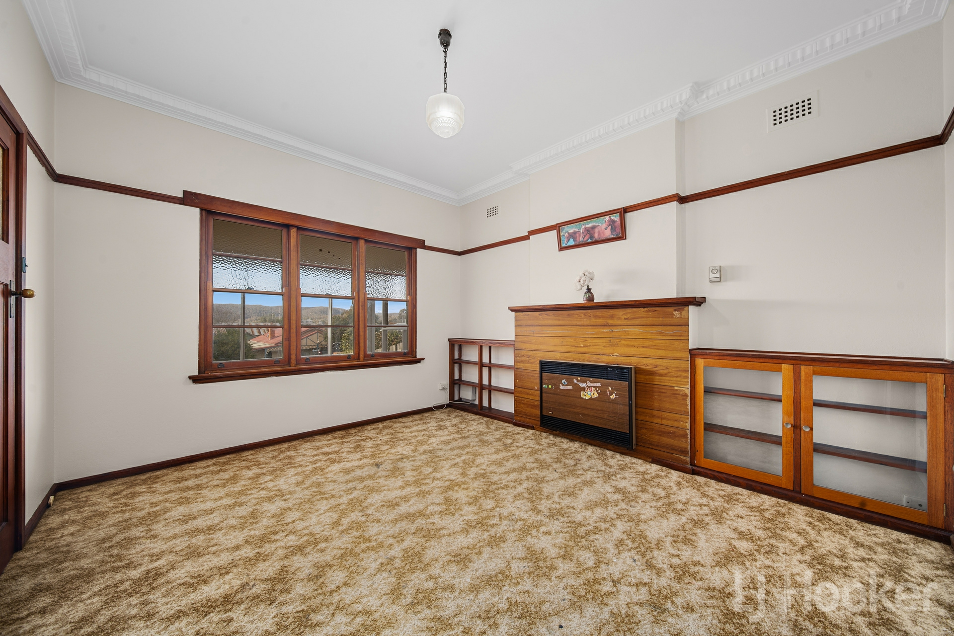 16 Collins Street, QUEANBEYAN