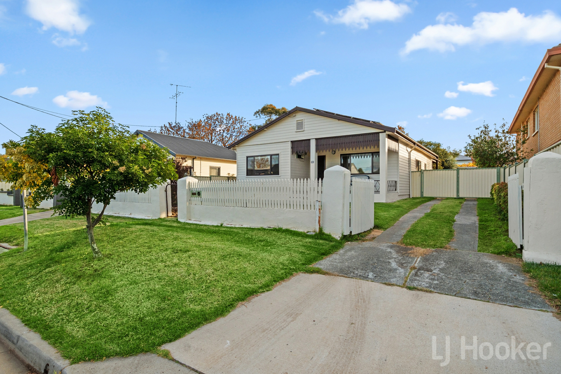 69 Stornaway Road — photo 2 of 22