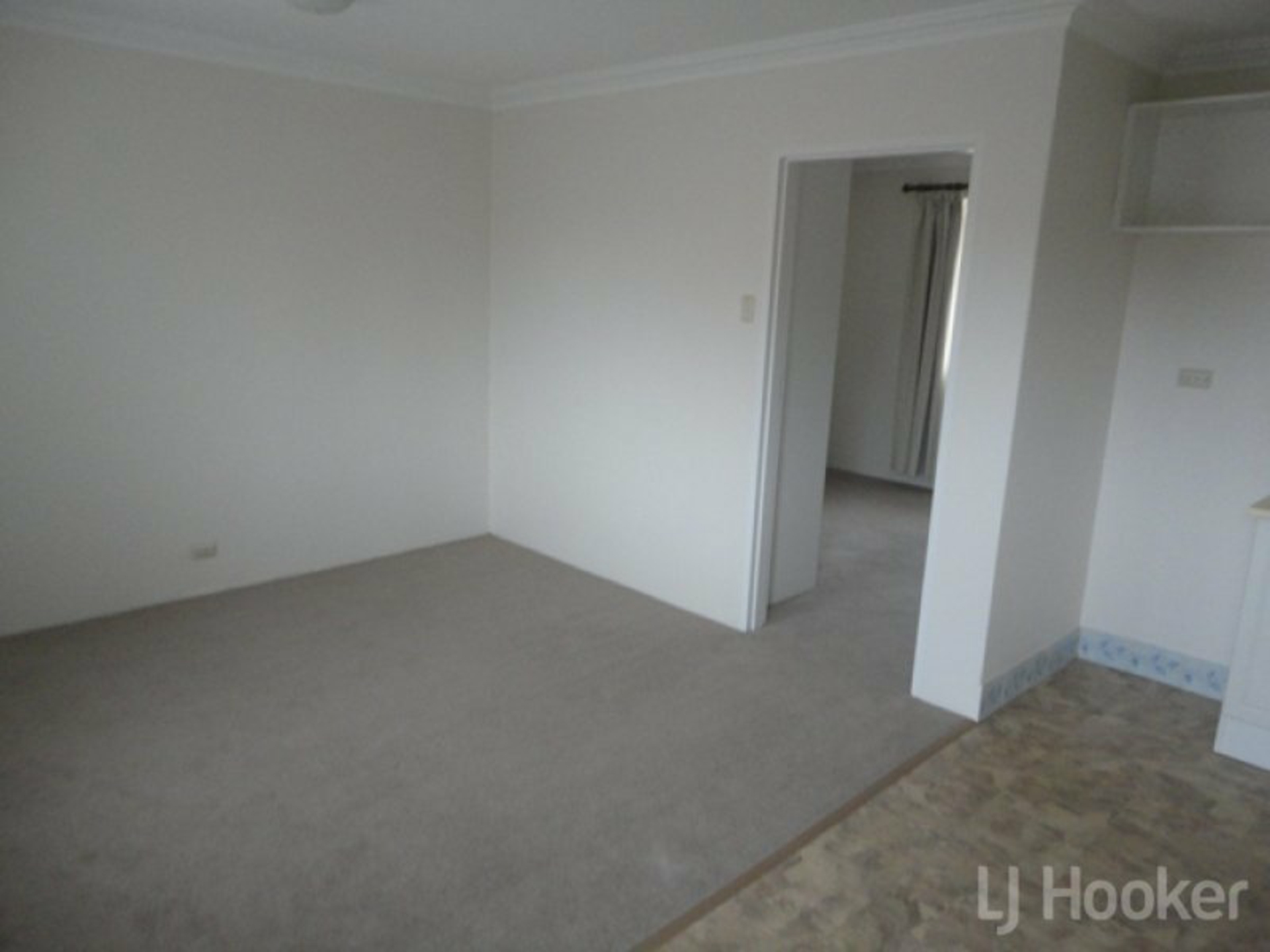 14/22 Mowatt Street — photo 4 of 6