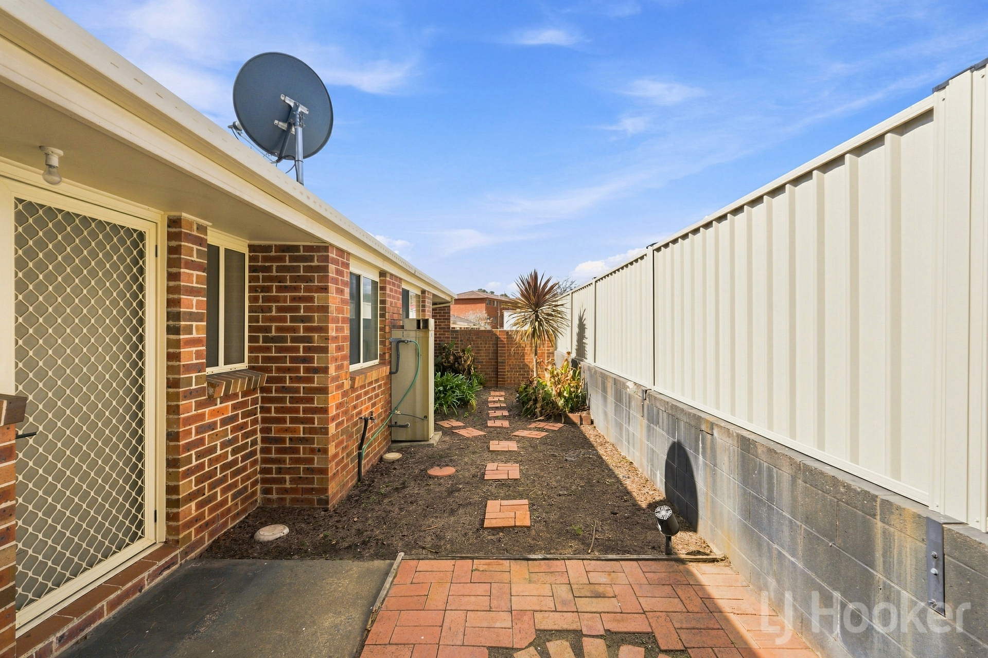 8/157-159 Uriarra Road — photo 13 of 14