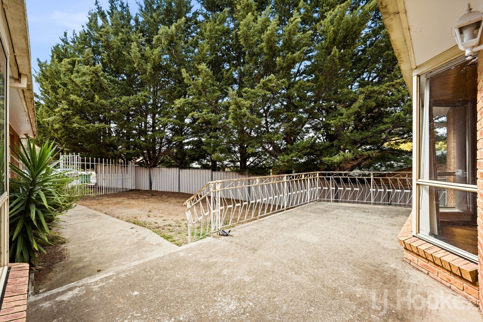 12 Russell Place — photo 5 of 26