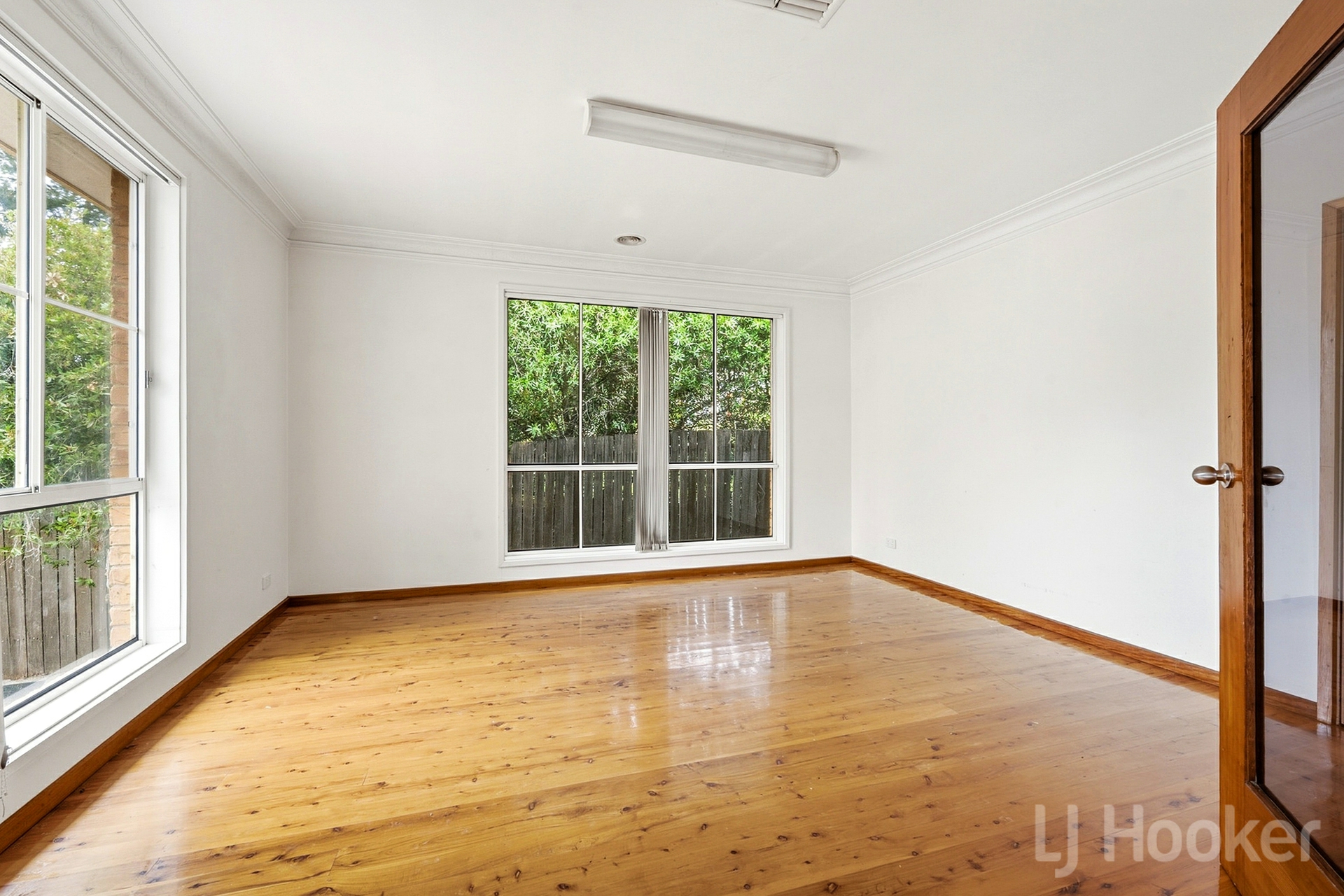 12 Russell Place — photo 6 of 26