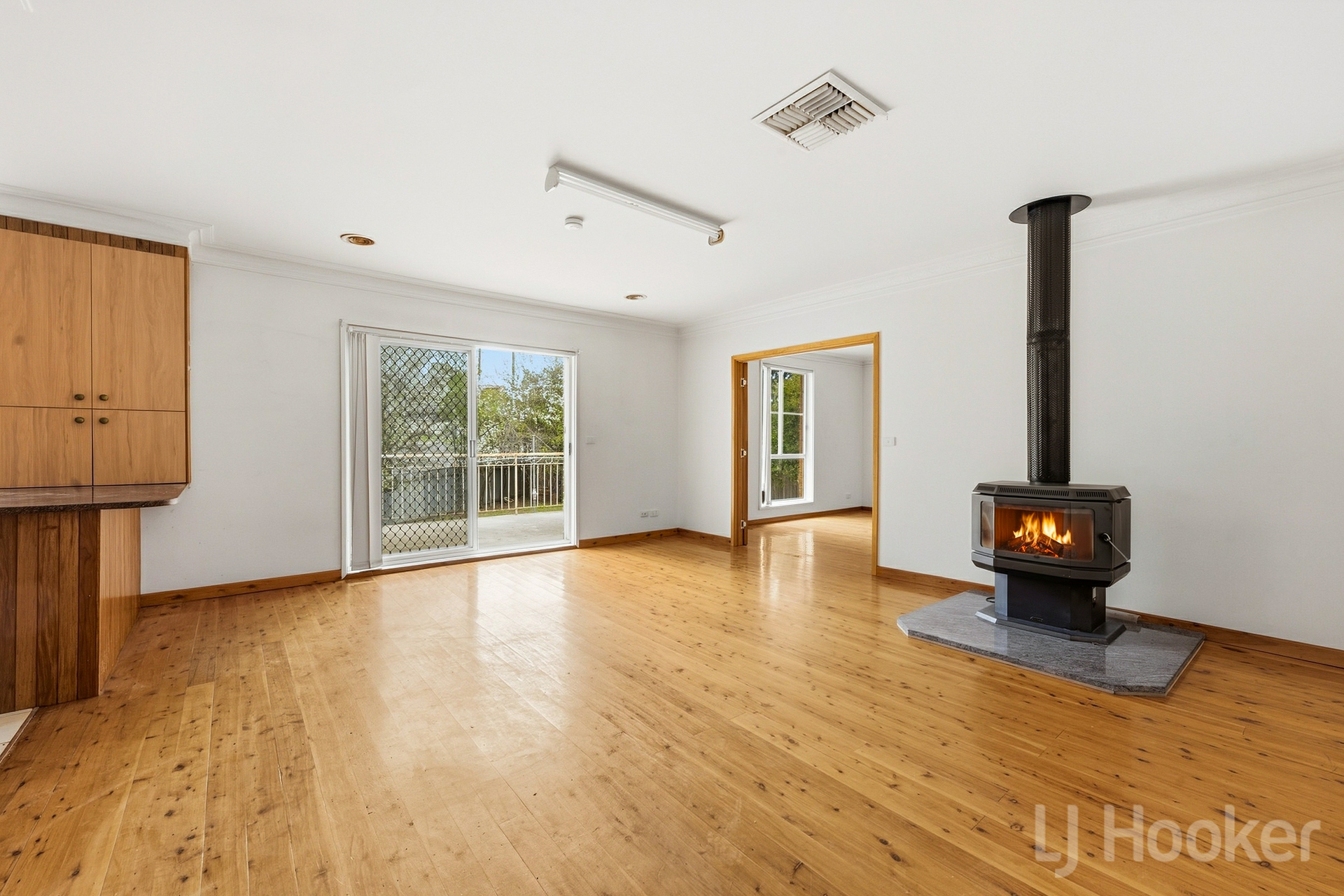 12 Russell Place — photo 8 of 26